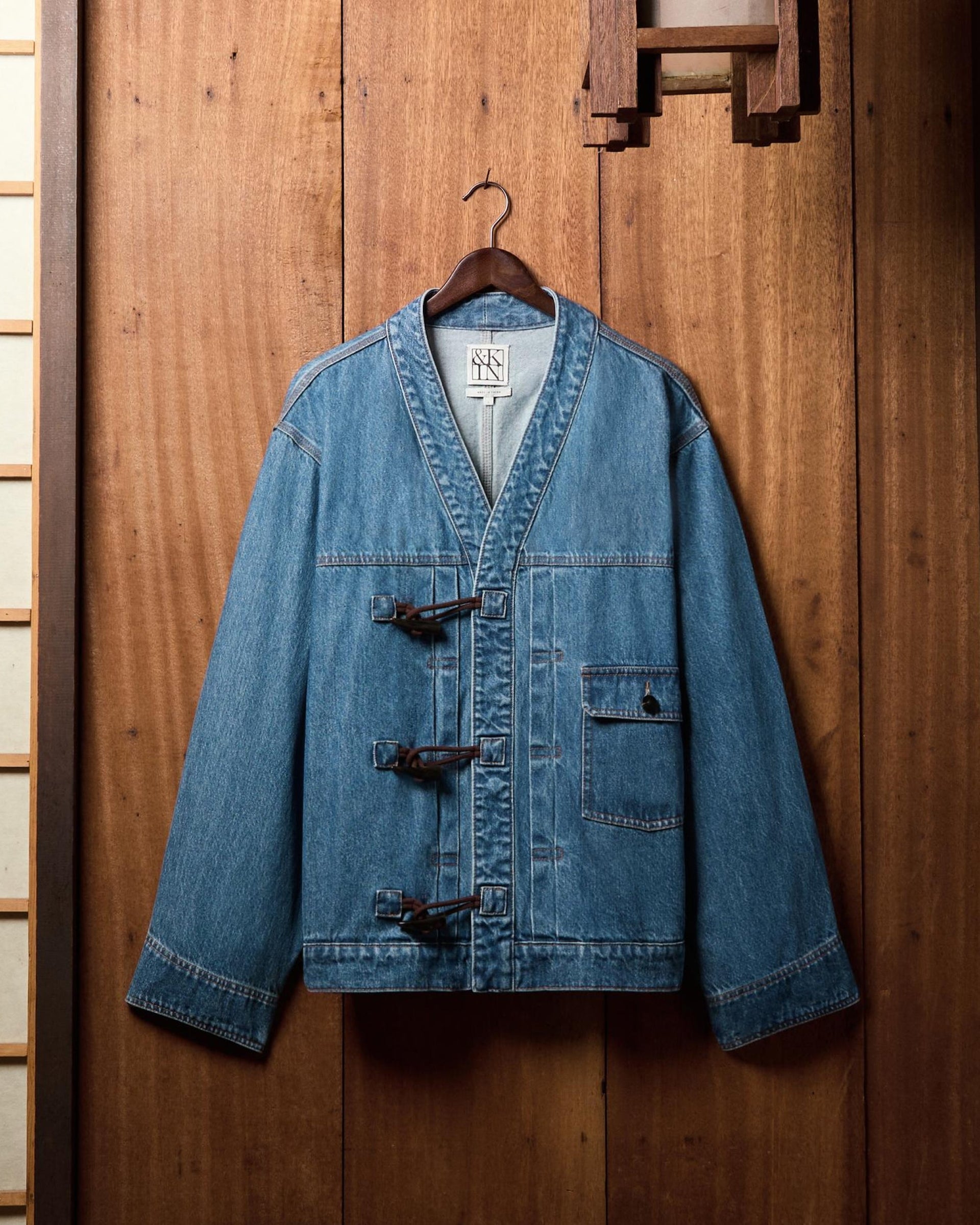 gid://shopify/MediaImage/46753370898708