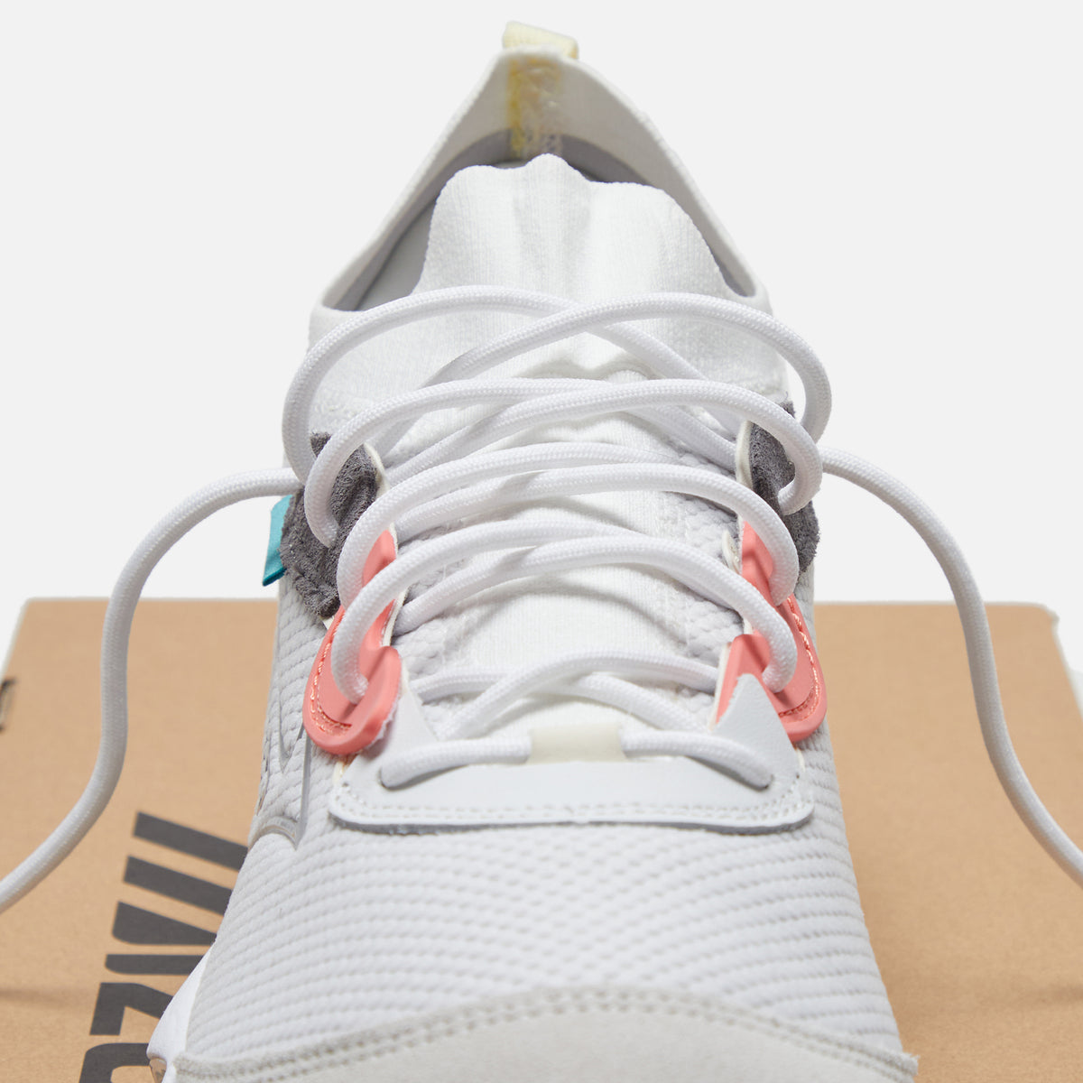Mizuno Wave Prophecy Beta - White