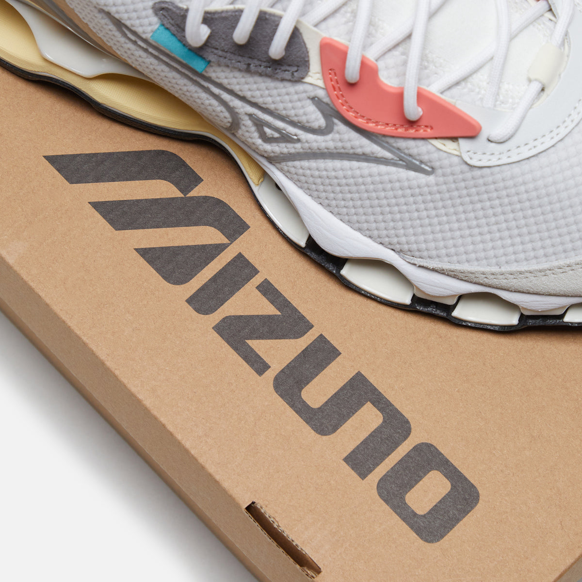 Mizuno Wave Prophecy Beta - White