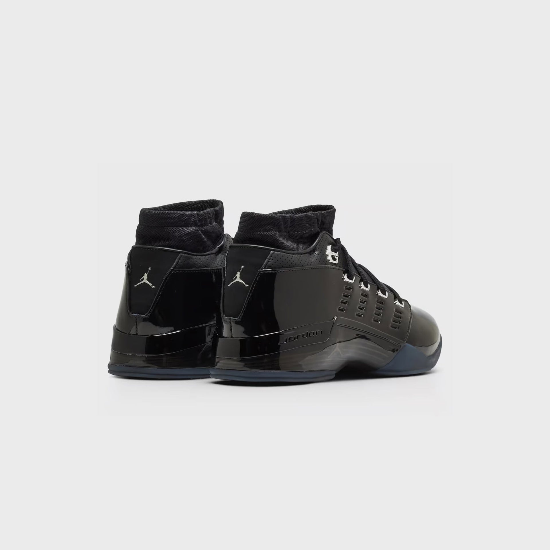 Jordan Air Jordan 17 Low - Black / Black / Metallic Silver