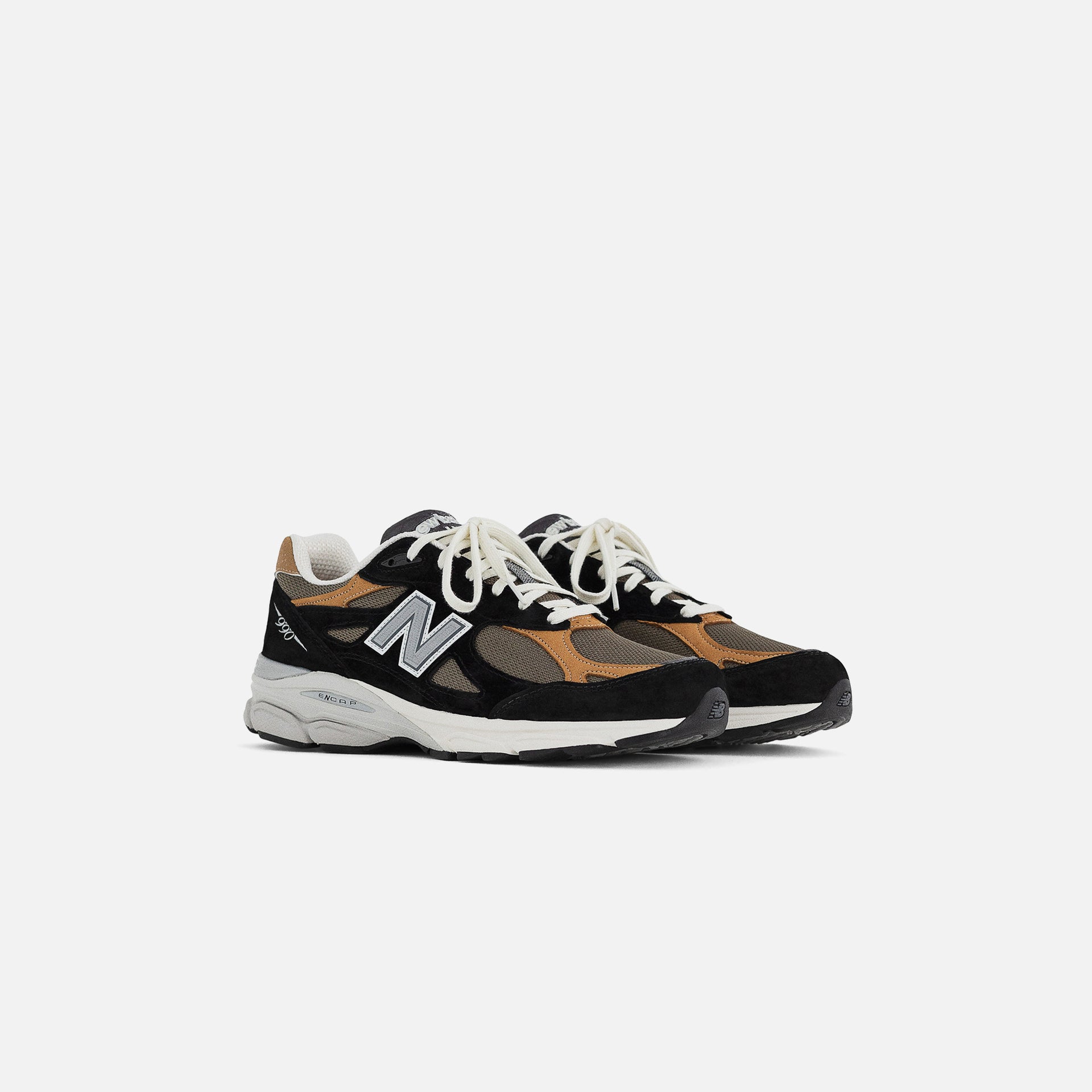 New Balance Made in US 990 V3 - Black / Tan