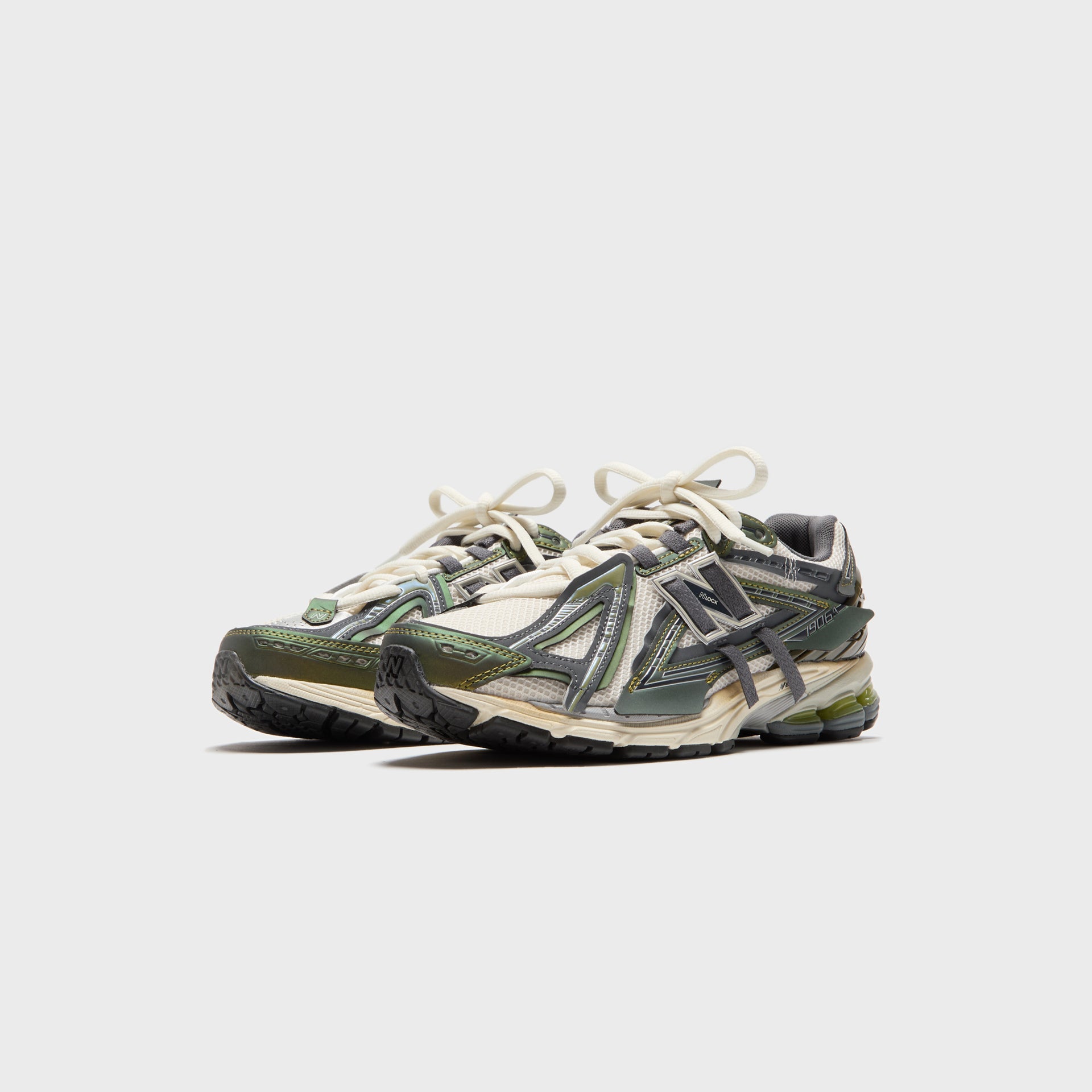 New Balance 1906A - Olive Juice / Sea Salt / Woodland