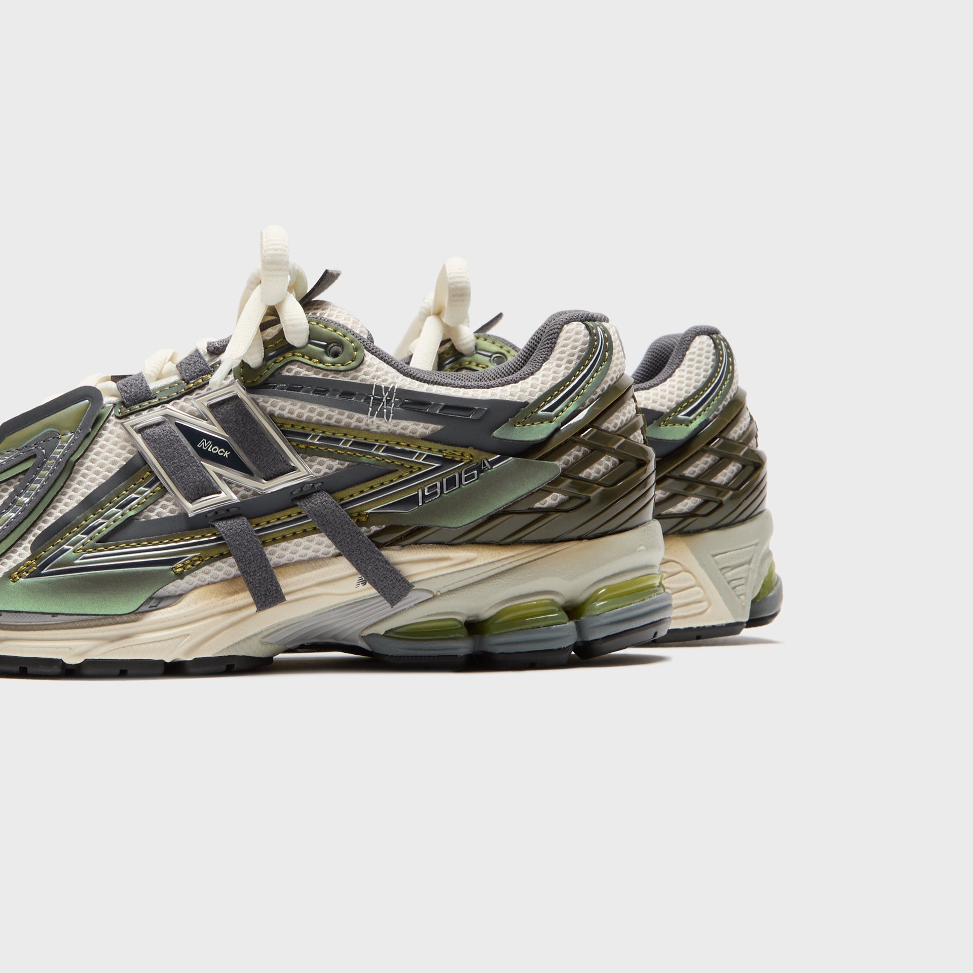 New Balance 1906A - Olive Juice / Sea Salt / Woodland