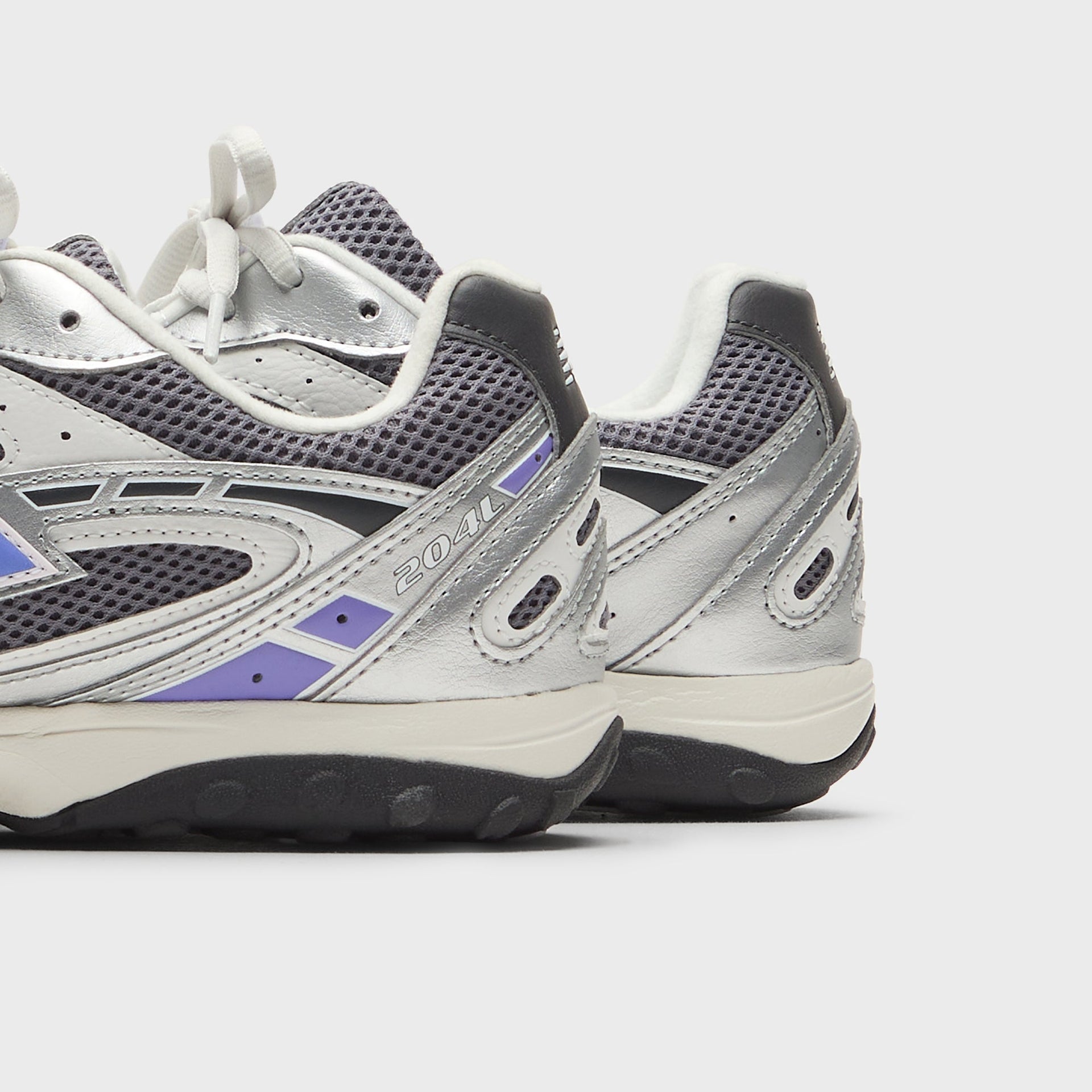 New Balance 204L - Silver Metallic