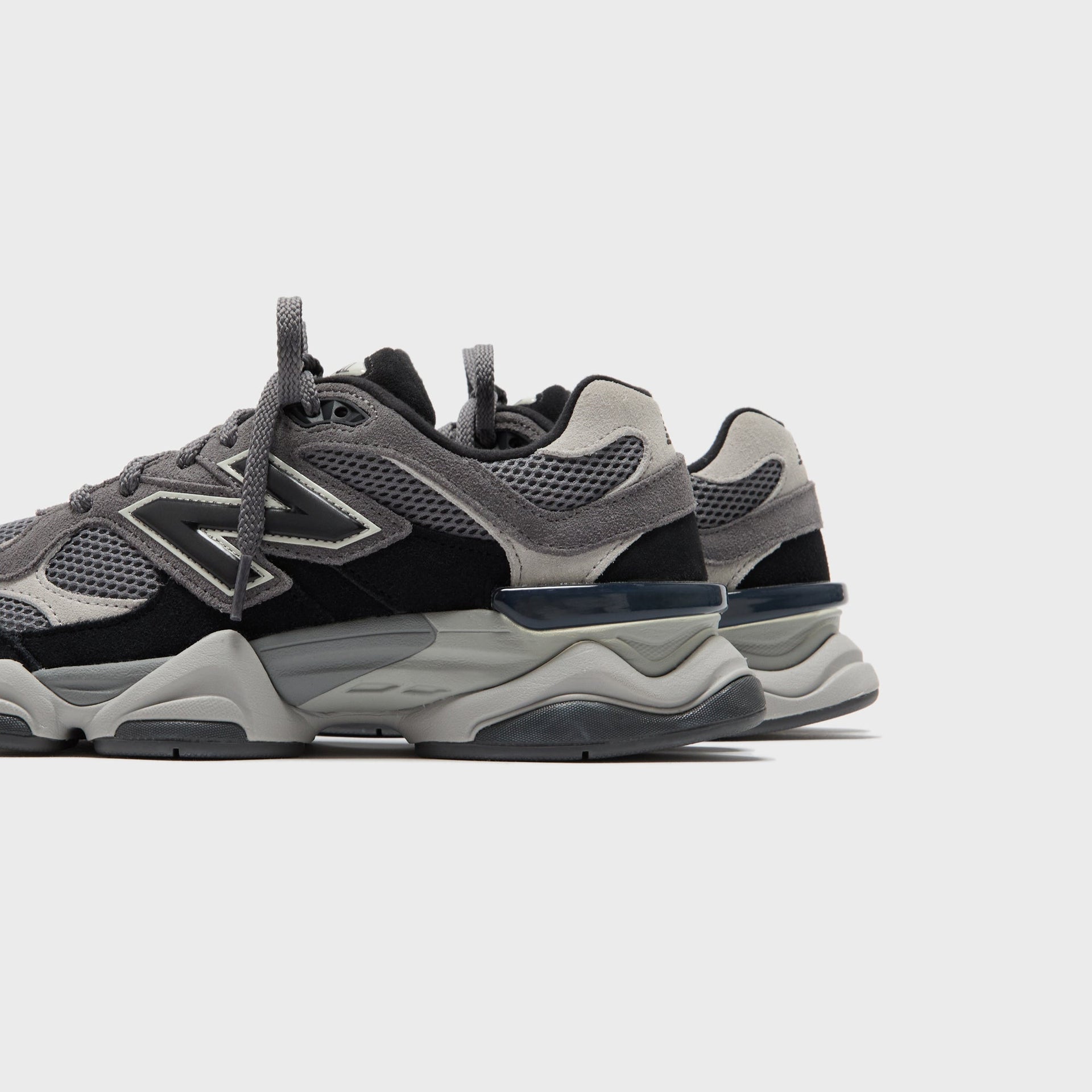 New Balance 9060 - Black / Castlerock