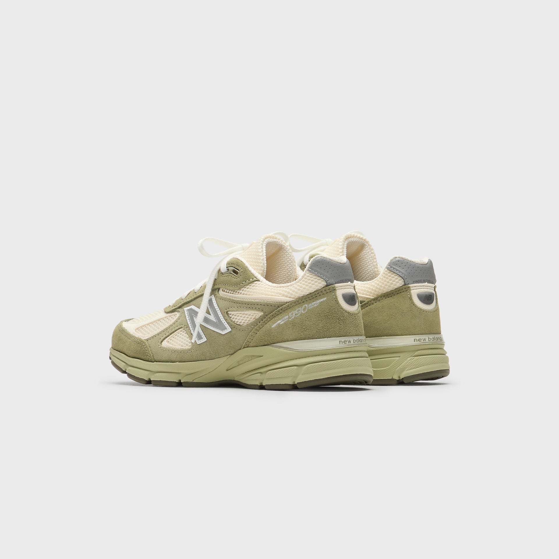 New Balance Made in USA 990v4 - Olive Leaf / Permafrost / Light Olive