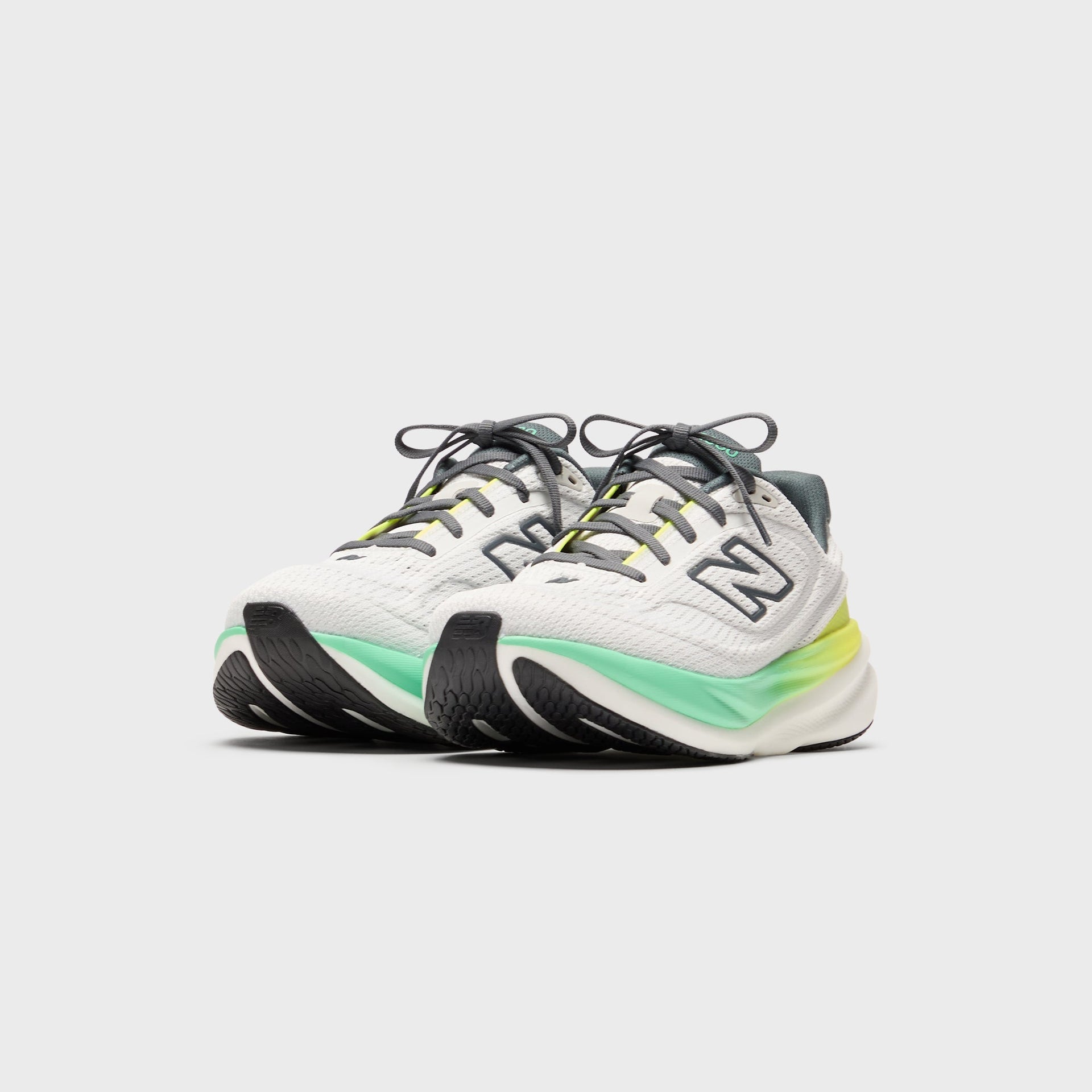 New Balance WMNS 1080v15 - White / Silver Metallic