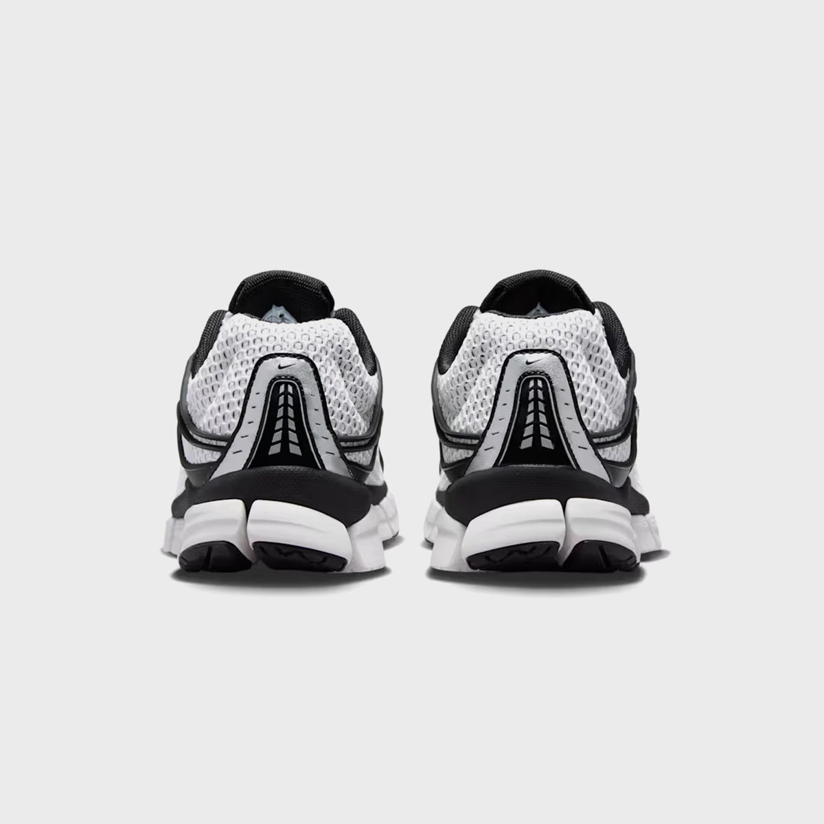 Nike Zoom Skylon 11 - Summit White / Black / Light Smoke Grey / Metallic Silver