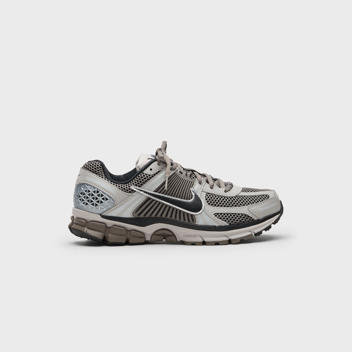 Nike Zoom Vomero 5 - College Grey / Black / Cave Stone