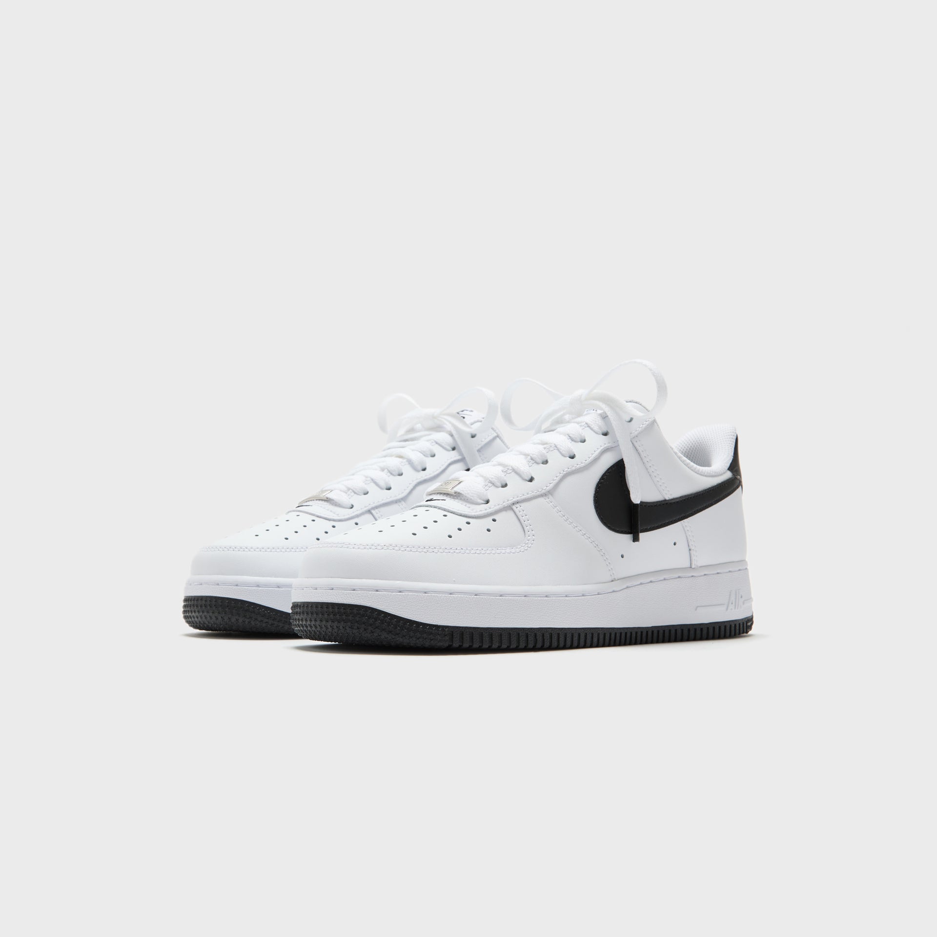 Nike Air Force 1 '07 - White / Black
