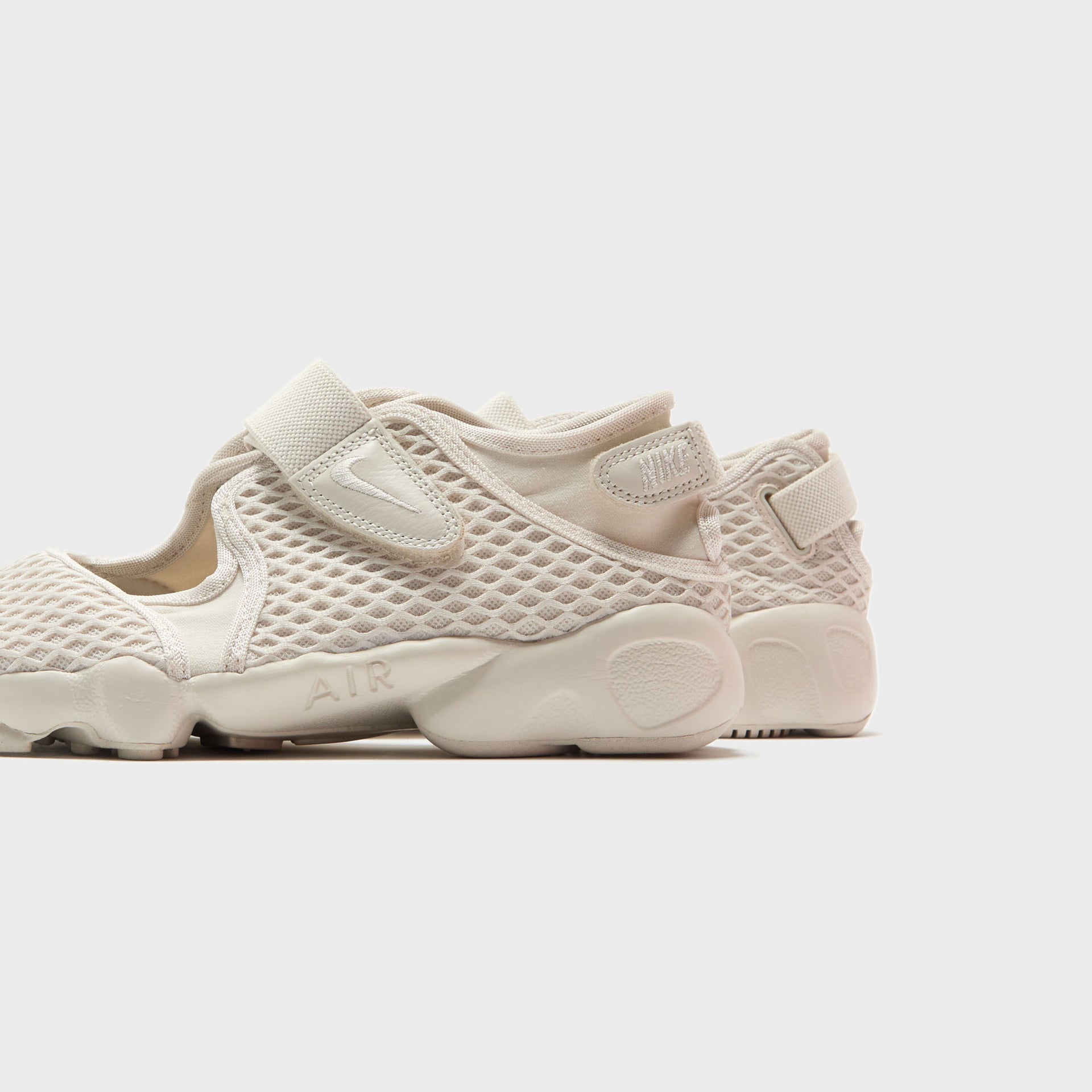 Nike WMNS Air Rift Lace - Light Orewood Brown