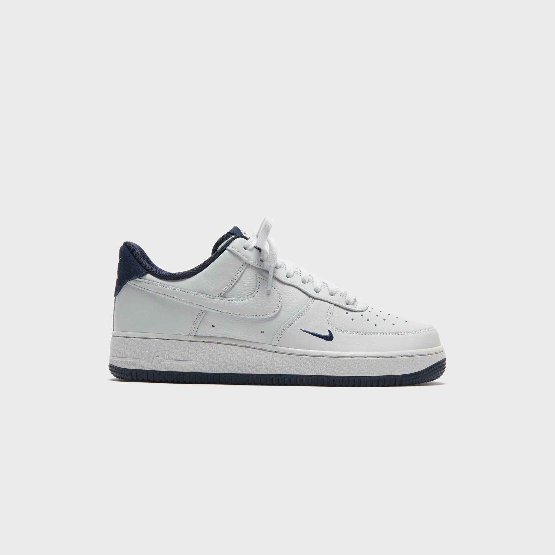 Nike Air Force 1 ’07 Lv8 -  Photon Dust / Obsidian / Photon Dust