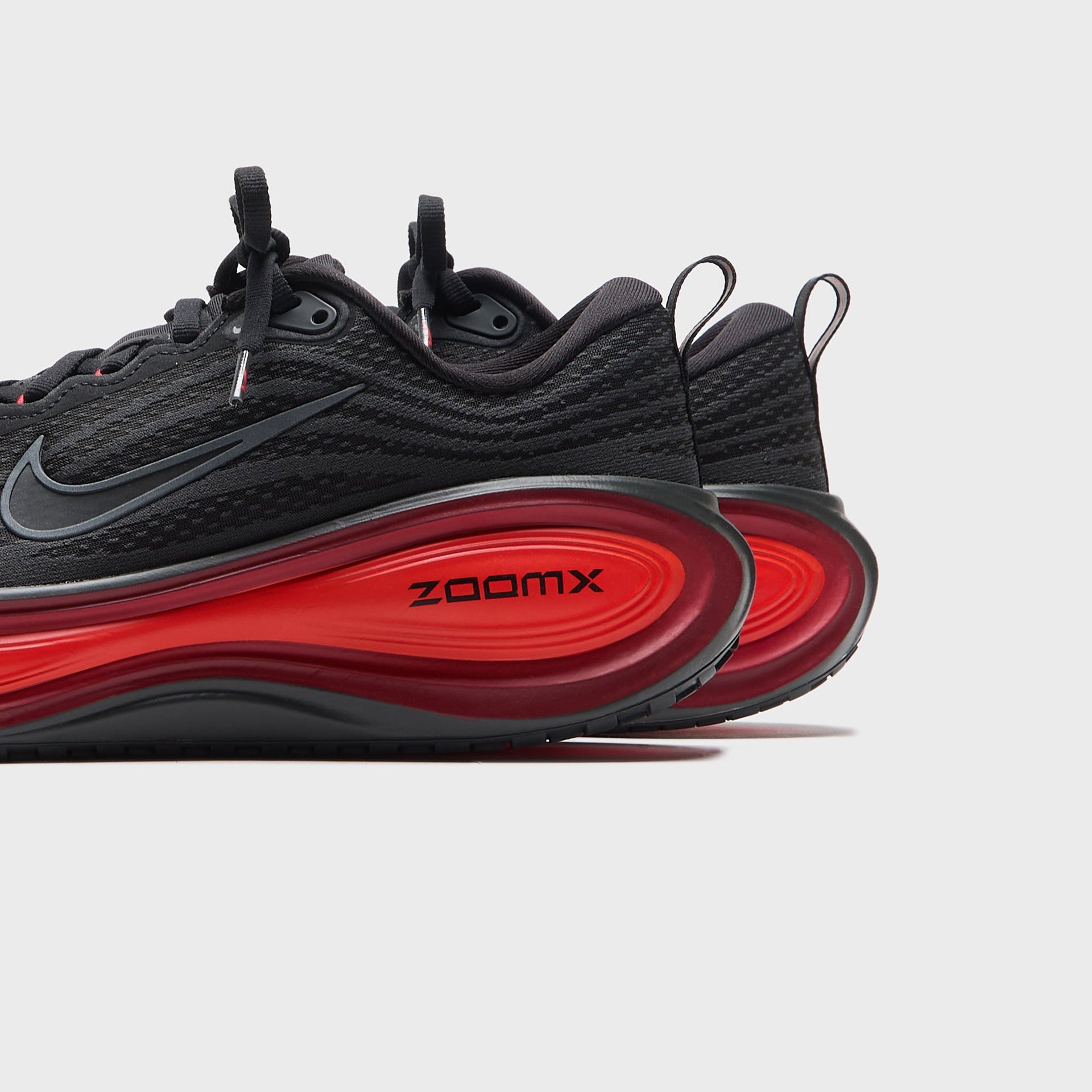 Nike Vomero Plus - Anthracite / Black / Bright Crimson / University Red