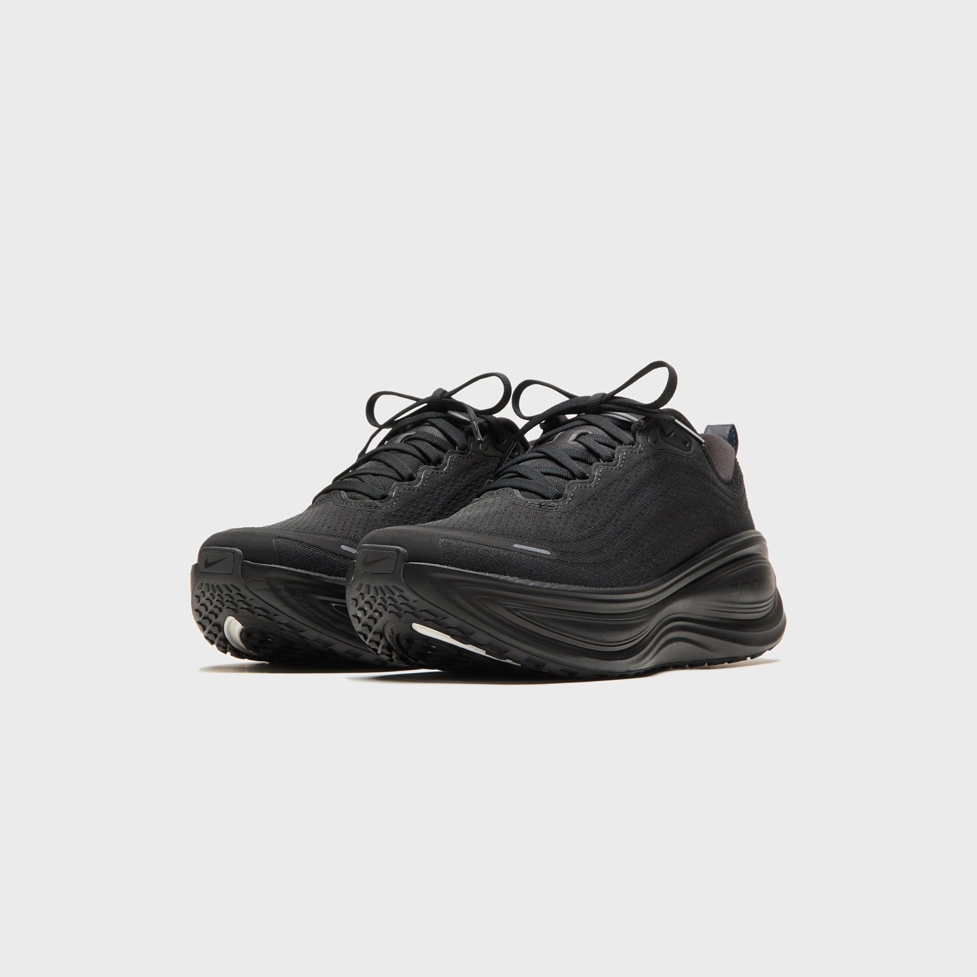 Nike Vomero Plus - Triple Black