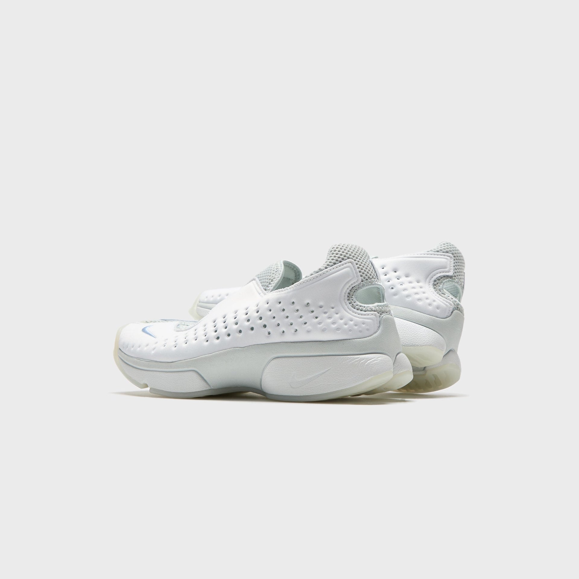 Nike WMNS Rift 2 - Summit White / Swan
