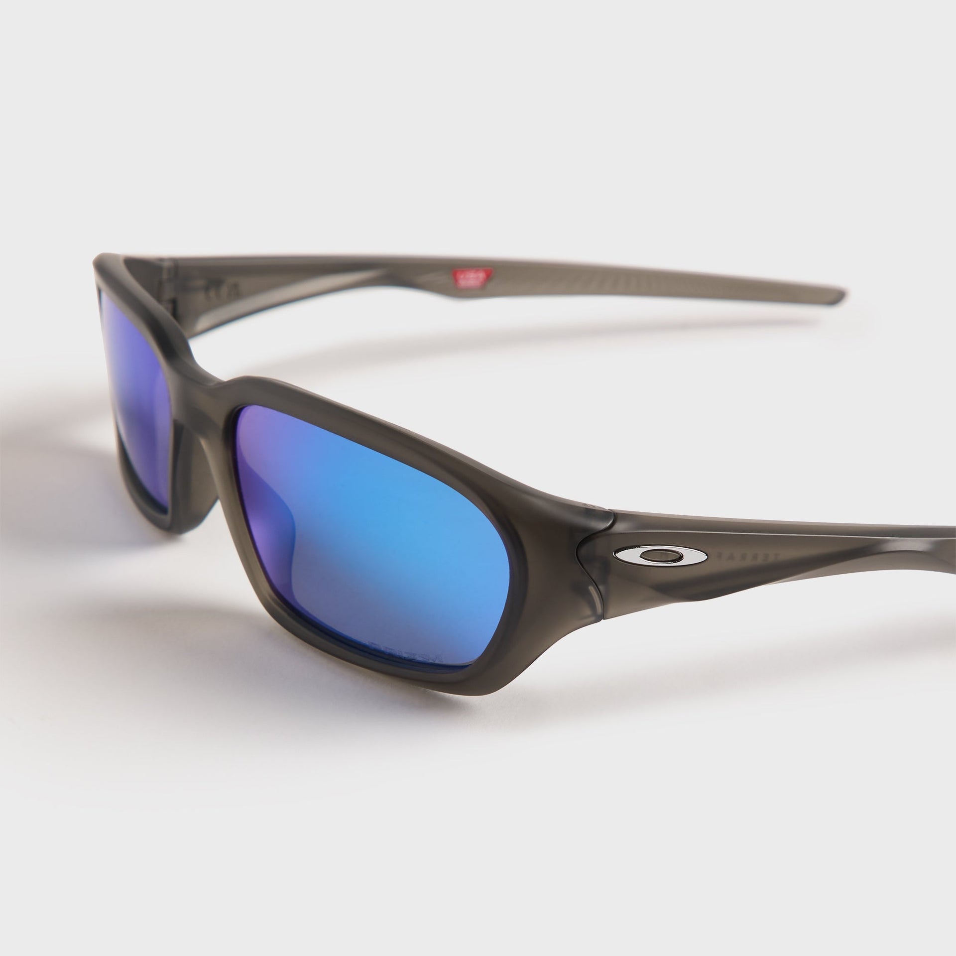Oakley Terraforma Sunglasses - Matte Grey Smoke / Prizm Sapphire