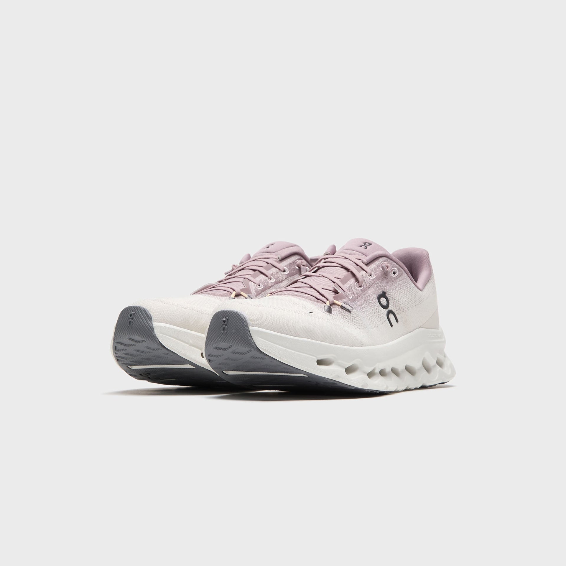 On Running WMNS Cloudtilt - Heron / Dew