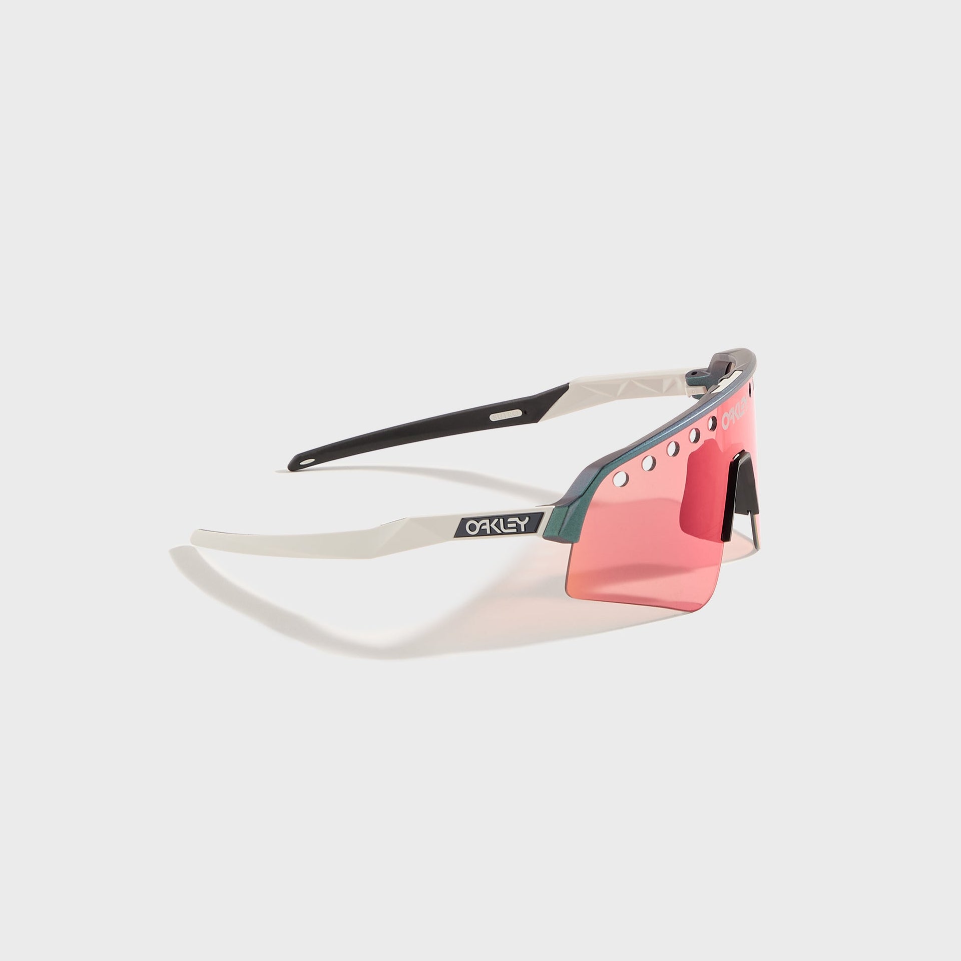 Oakley Sutro Lite Sweep in Matte Silver Blue Colorshift / Prizm Trail Torch