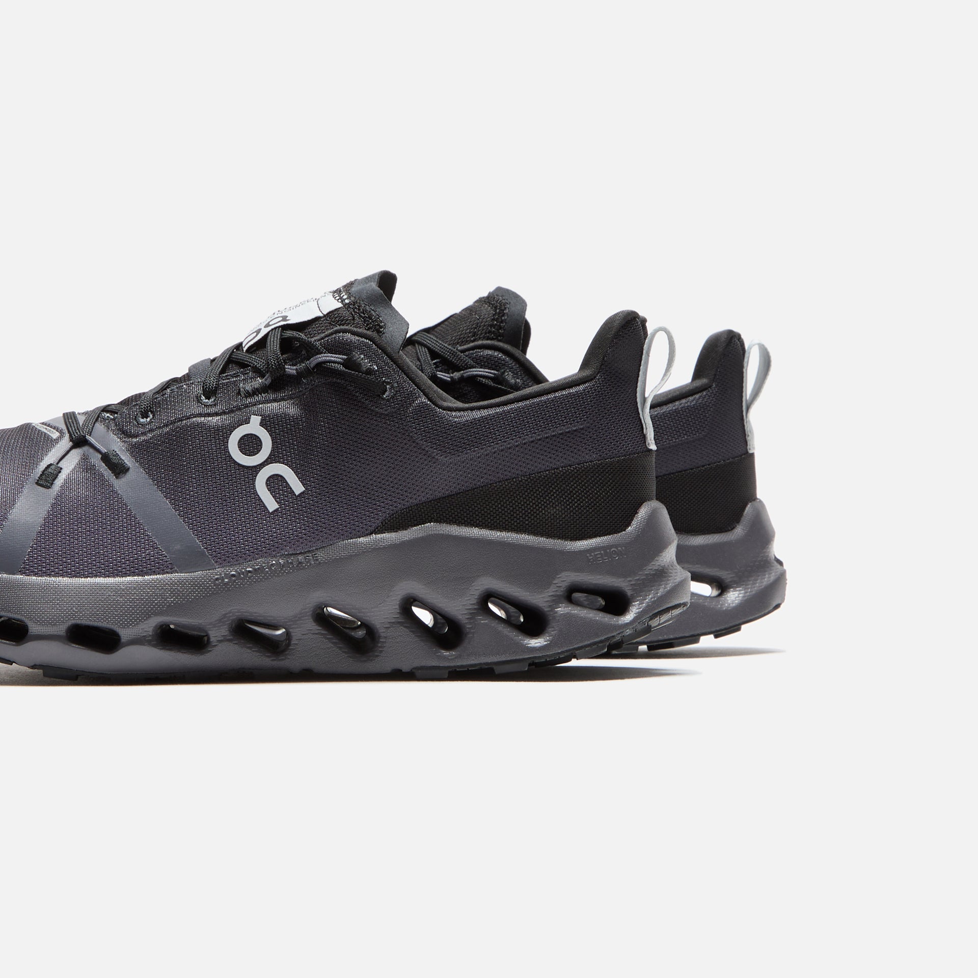 (RTV) On Running Cloudsurfer Trail - Black / Eclipse