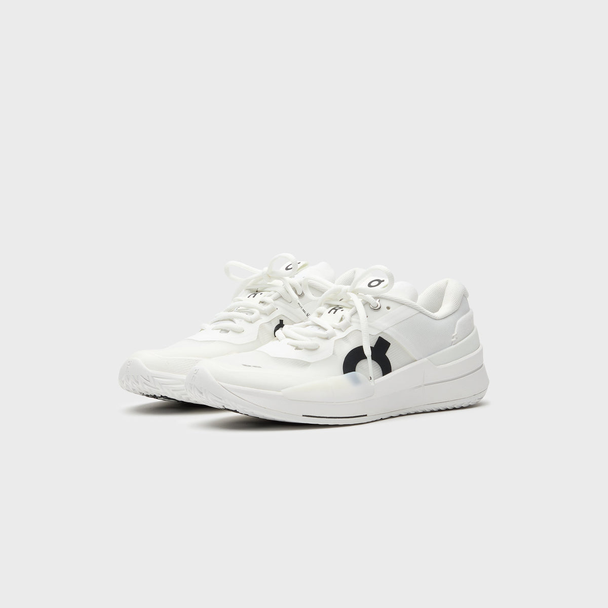 On Running The Roger Pro 2 - All White