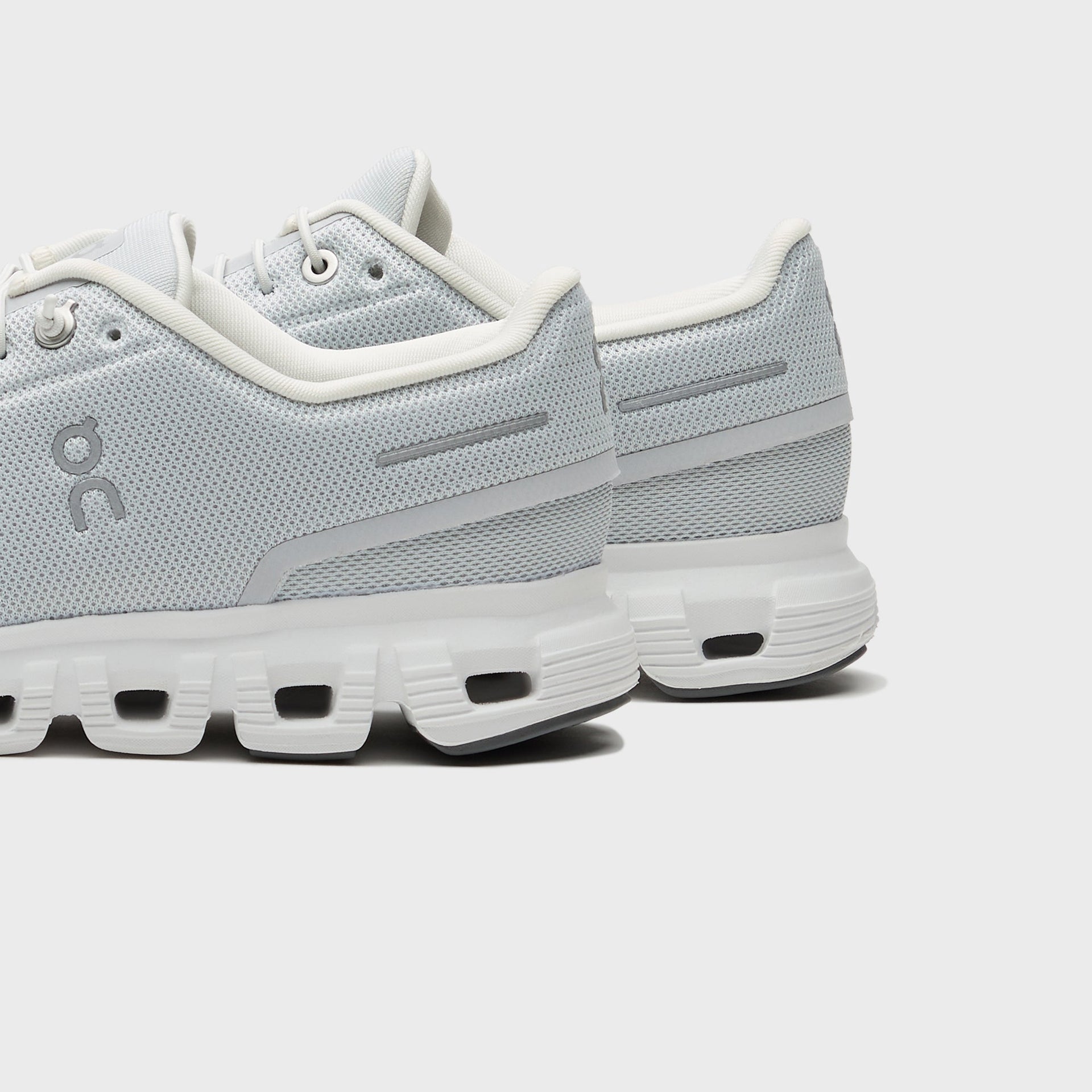 On Running Cloud 6 - Glacier / White