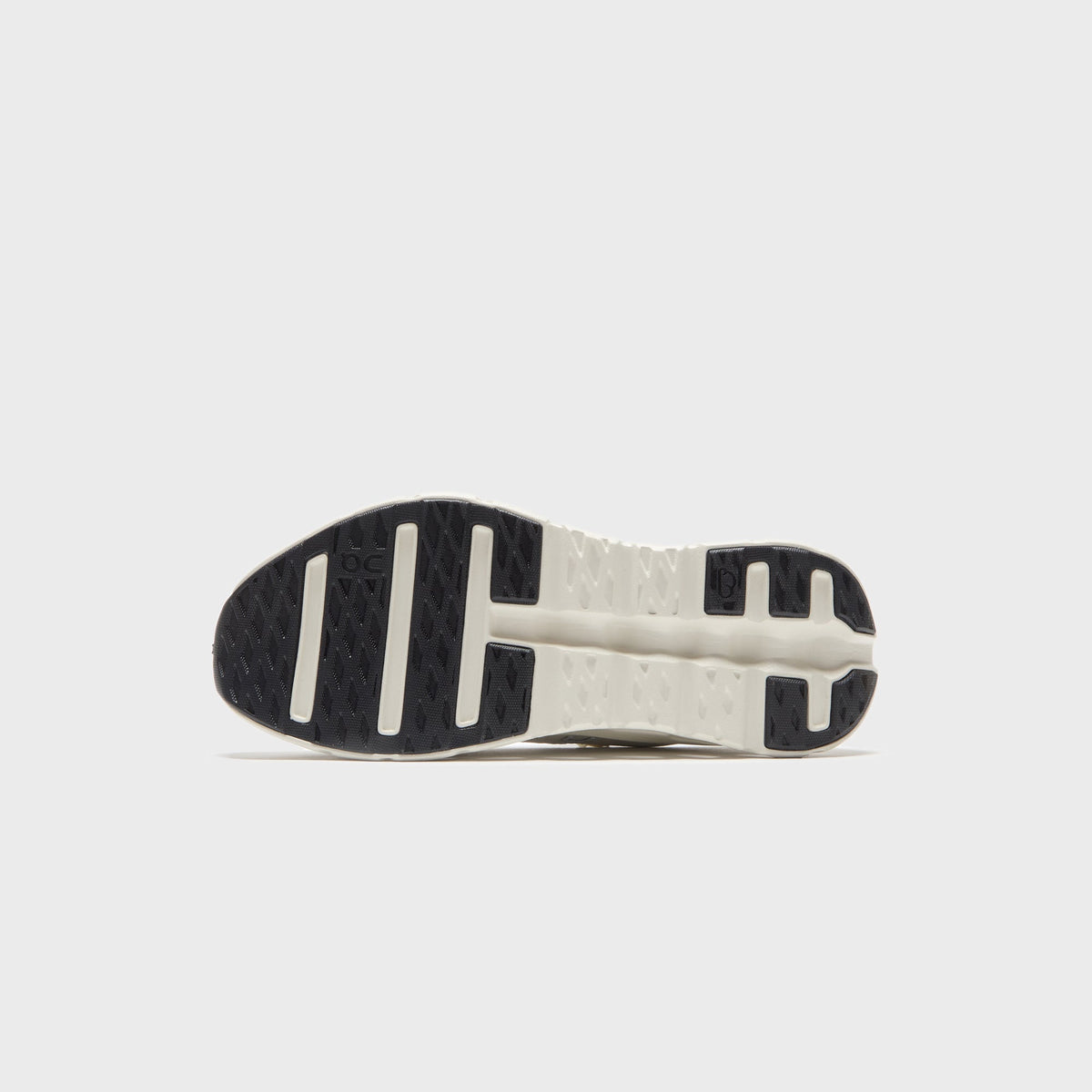 On Running WMNS Cloudtilt - Pearl / Black