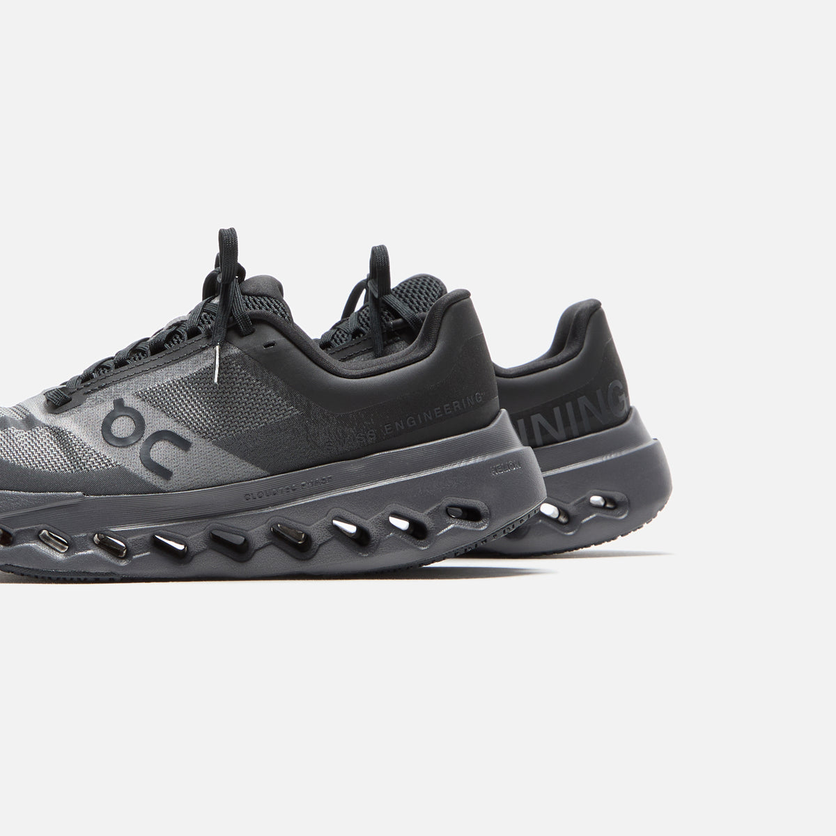 (RTV) On Running WMNS Cloudsurfer - Next Black / Eclipse