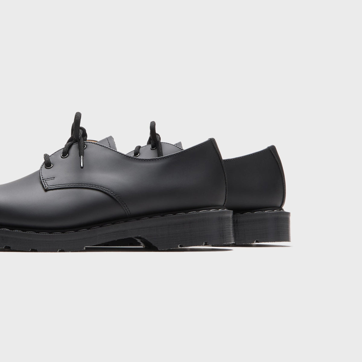 Solovair Greasy Gibson Shoe - Black