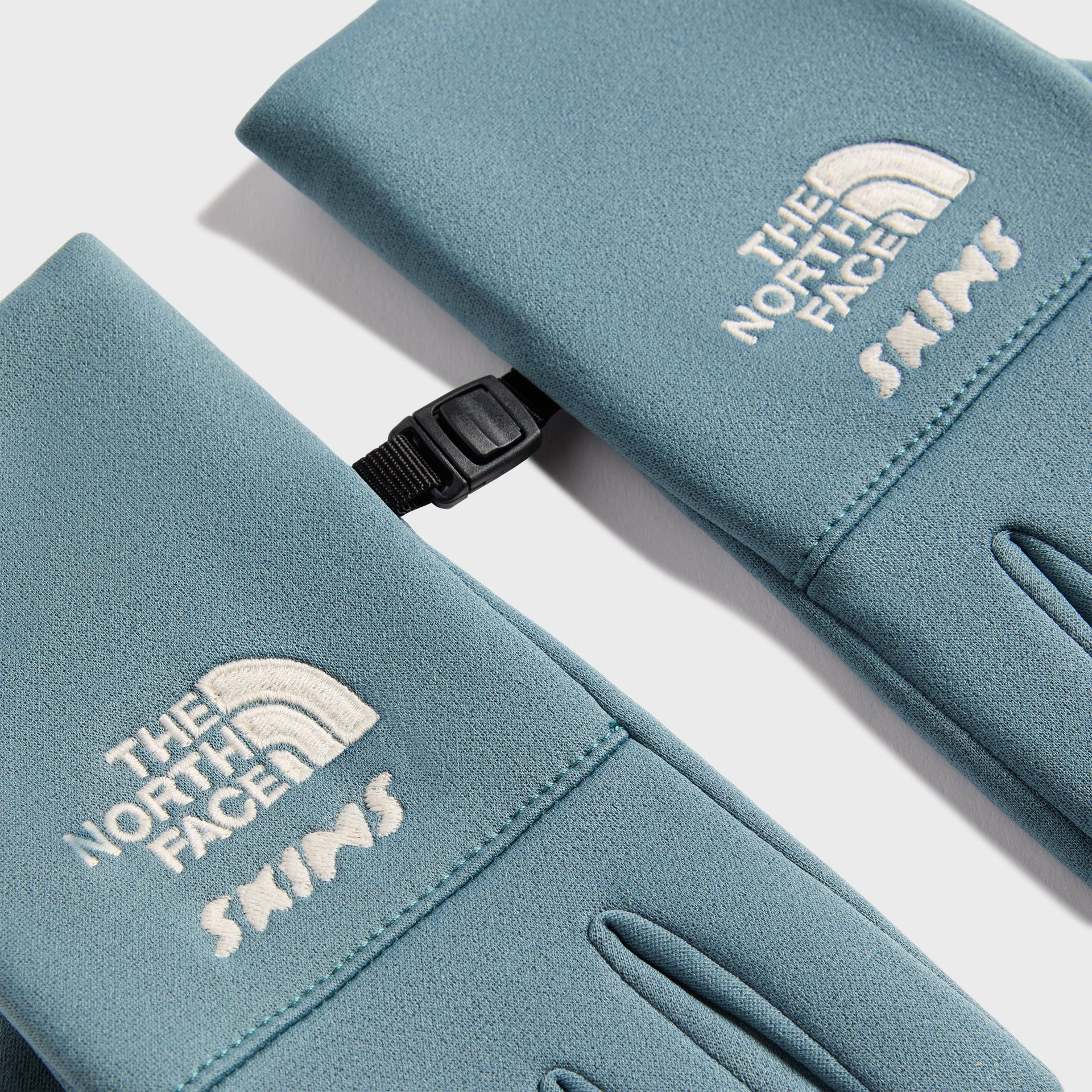 The North Face x SKIMS Gloves - Kyanite