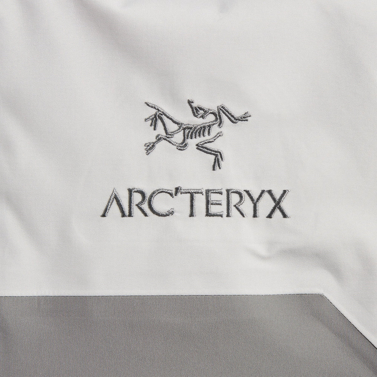 Arc'teryx Beta AR Jacket in Solitude / Void