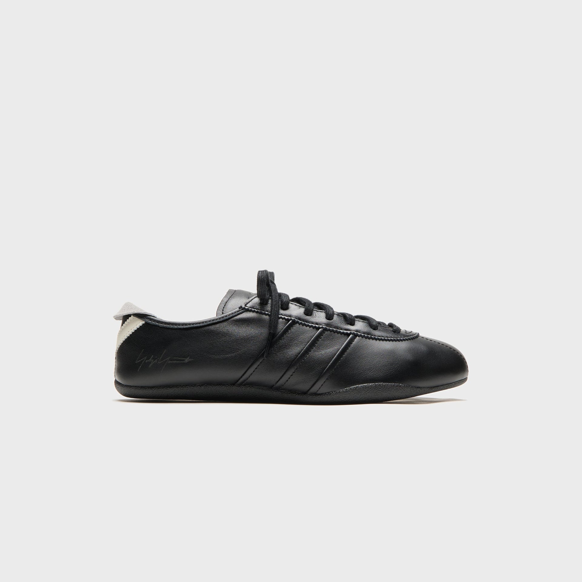 adidas x Y-3 Tokyo - Black / Black / White