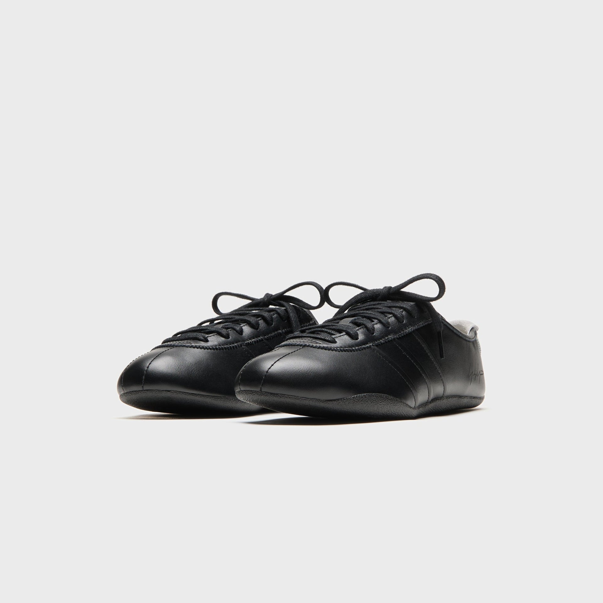 adidas x Y-3 Tokyo - Black / Black / White