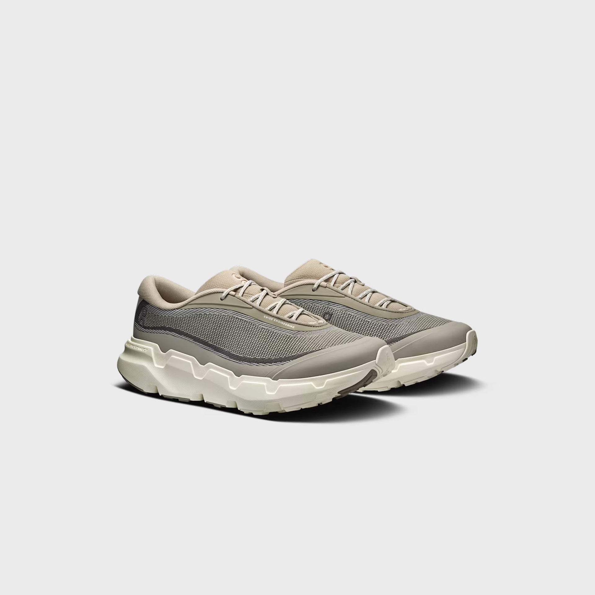 On Running Cloudsoma Hike - Brume / Ghost