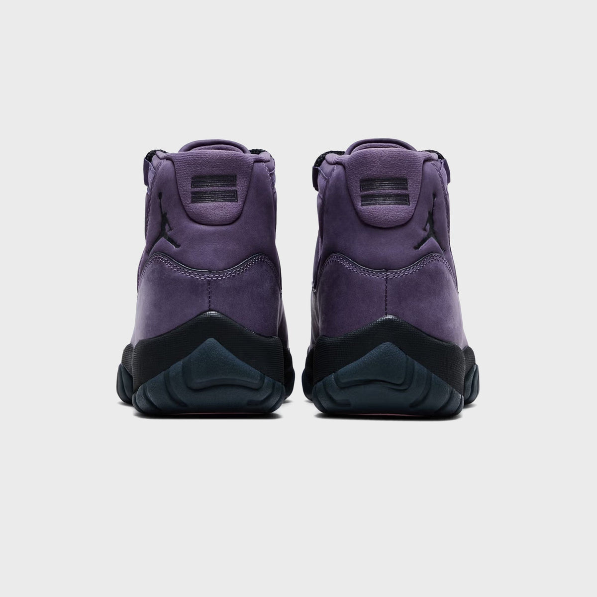 Nike Air Jordan 11 Retro - Canyon Purple / Off Noir / Violet Dust