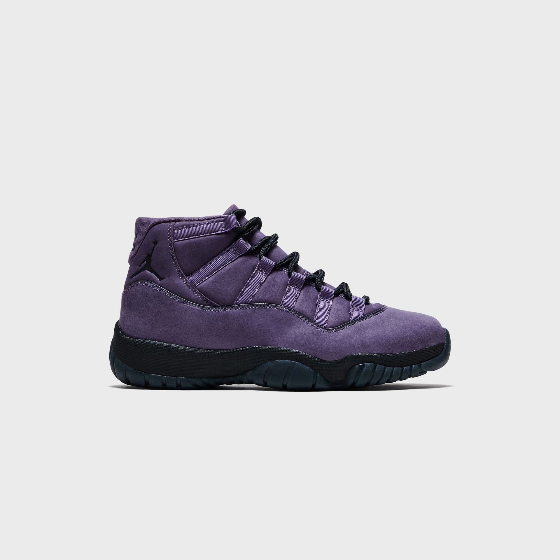 Nike Air Jordan 11 Retro - Canyon Purple / Off Noir / Violet Dust