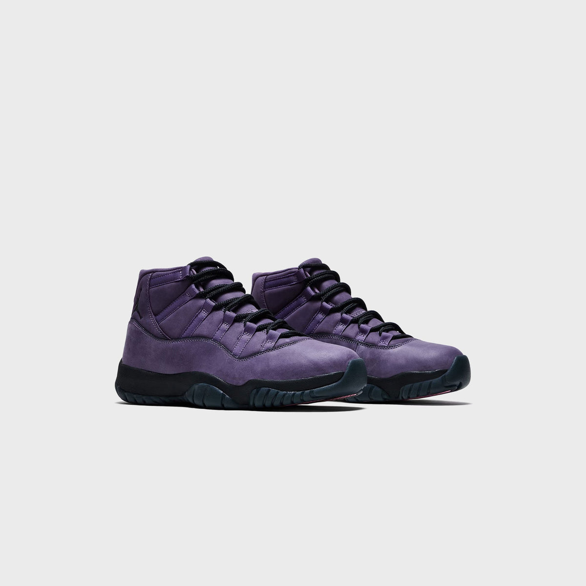 Nike Air Jordan 11 Retro - Canyon Purple / Off Noir / Violet Dust