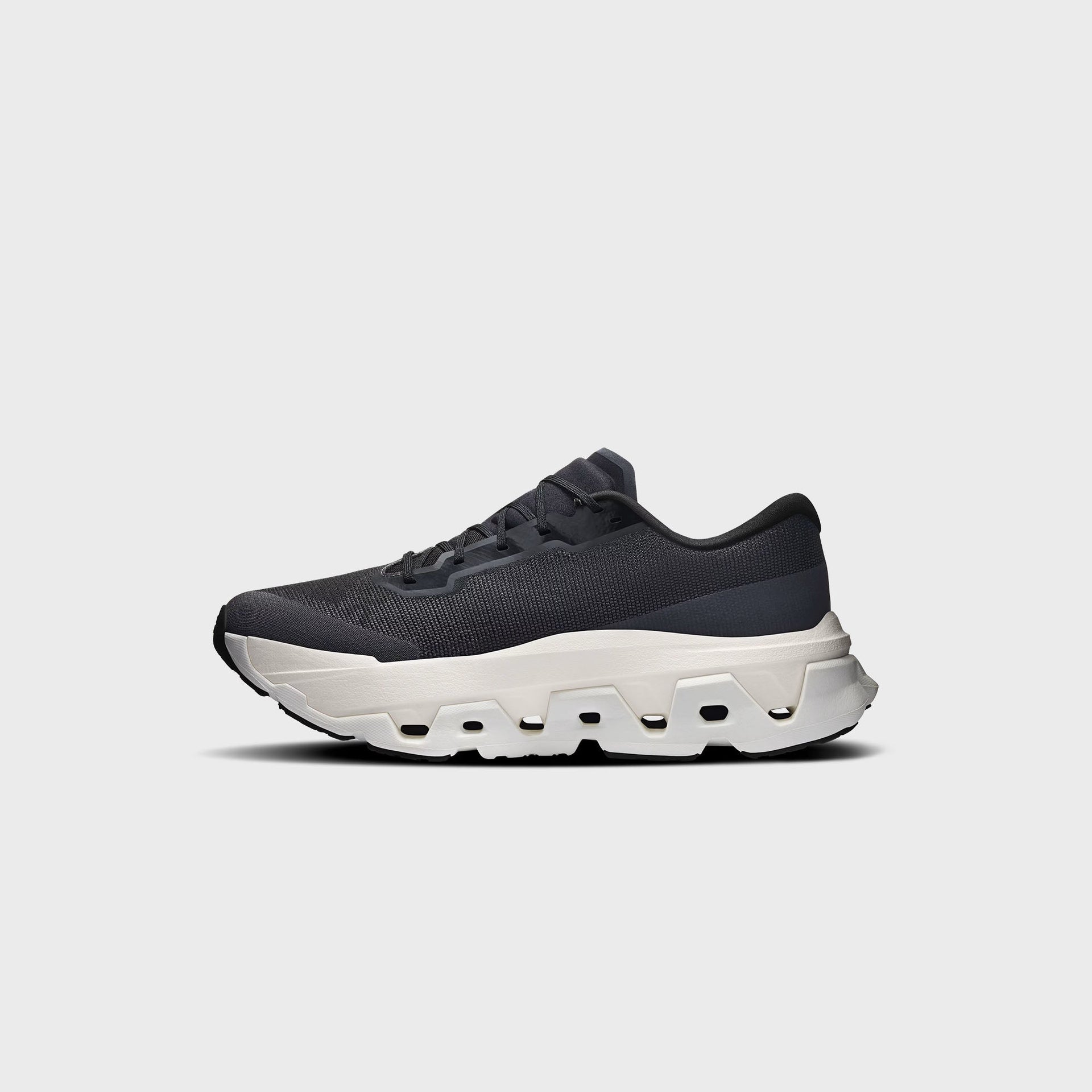 On Running Cloudmonster 3 Hyper - Black / Ivory