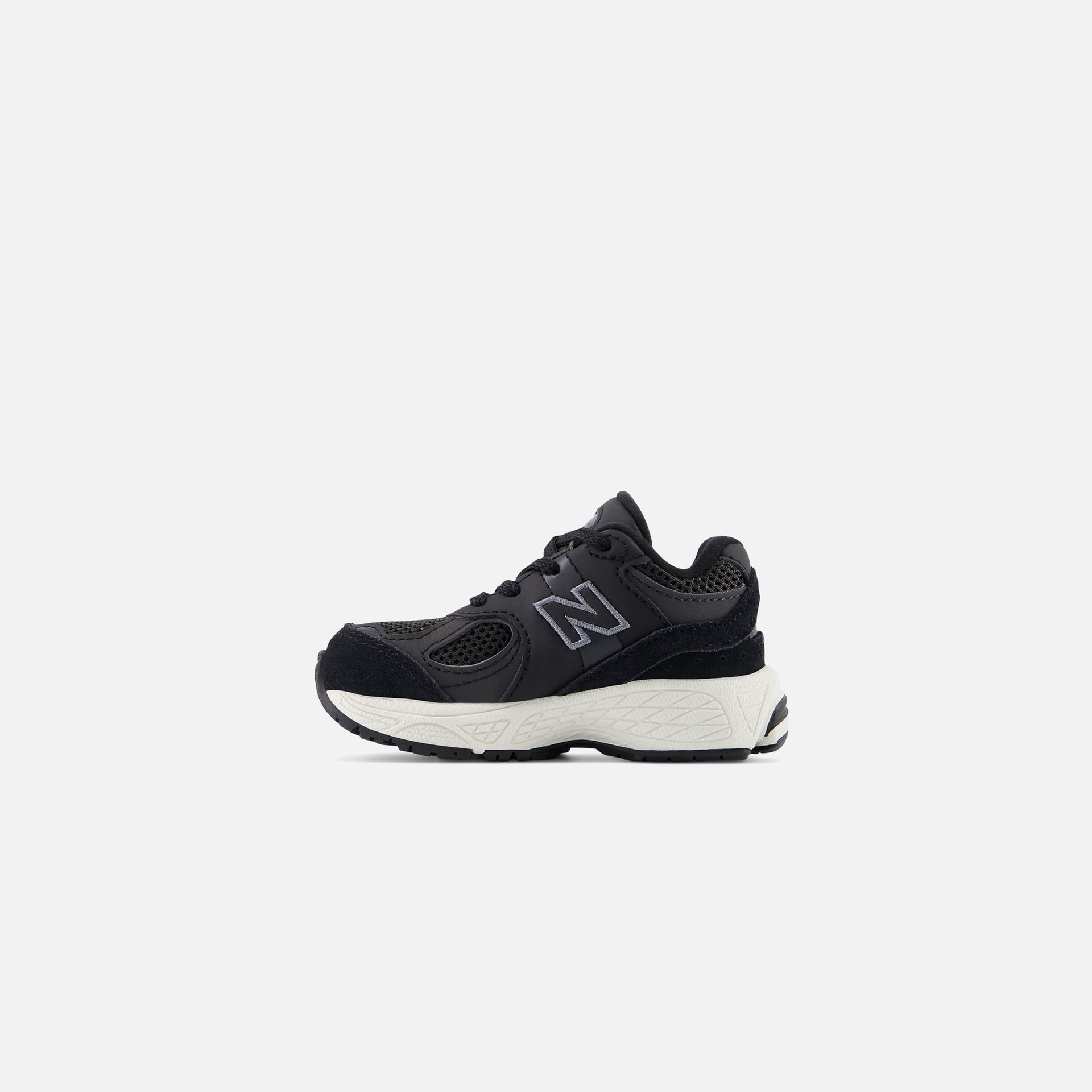 New Balance TD 2002R - Black