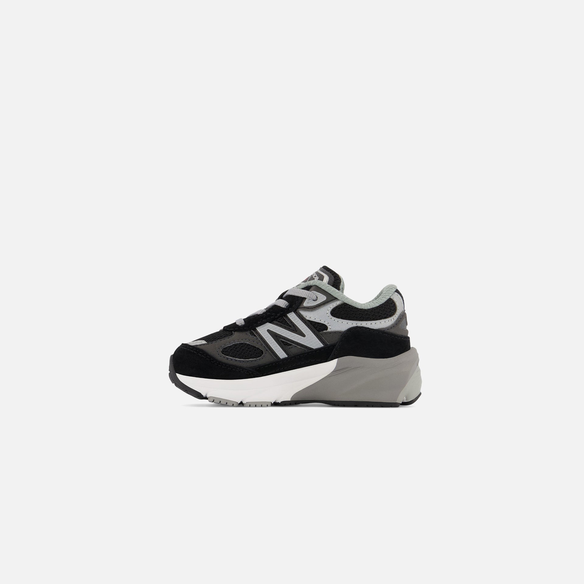 New Balance TD 990v6 - Black