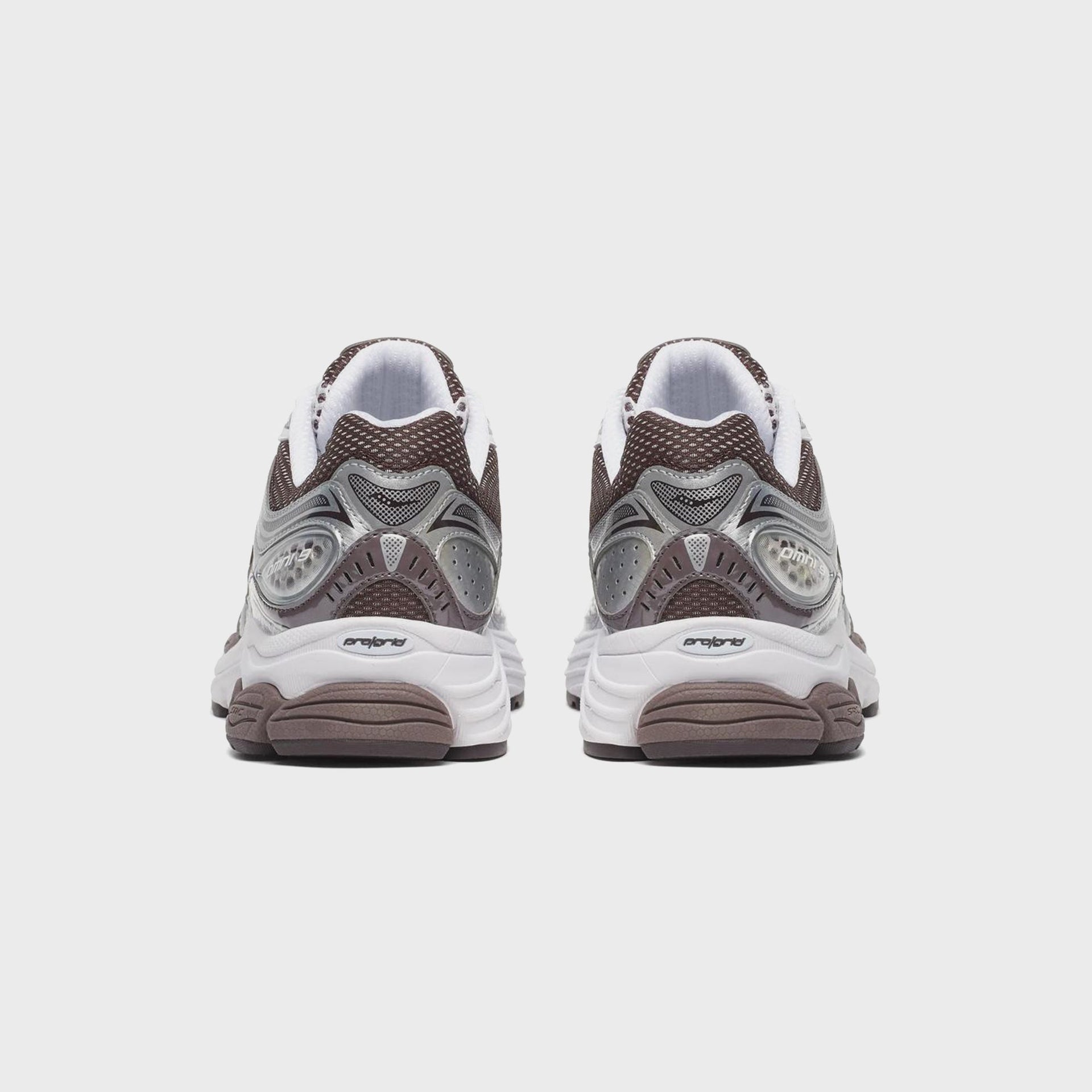 Saucony ProGrid Omni 9 - White / Brown