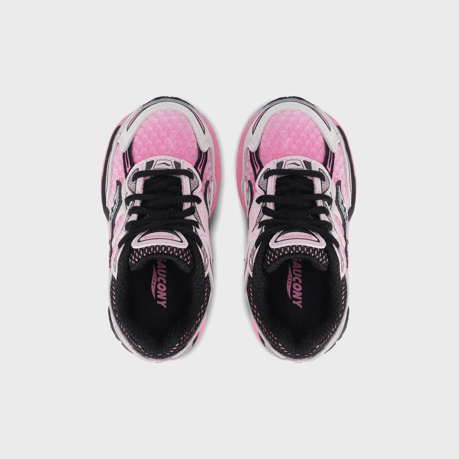 Saucony TD Omni 9 KDZ sneaker pair top-down view showing black laces and Saucony insole