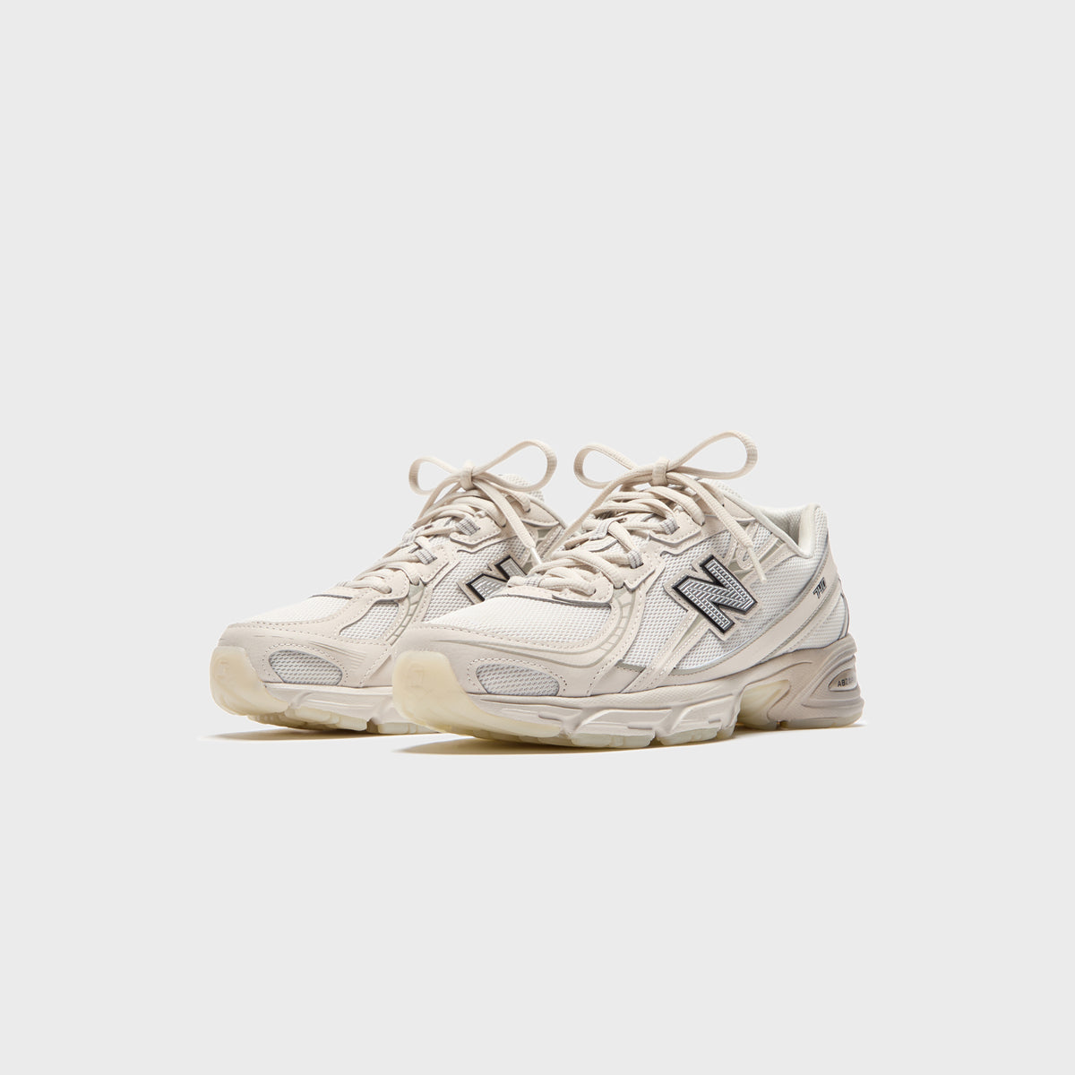 New Balance Lunar New Year 740 - White / Light Beige