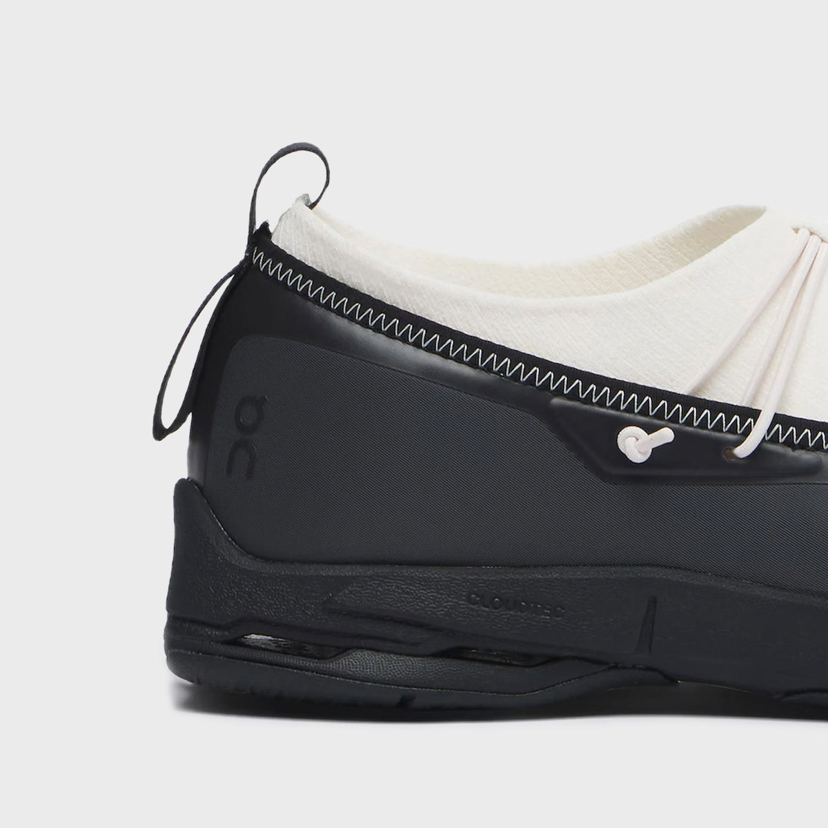 On Running WMNS Cloudnova Moon Mary Janes - Black / Ivory
