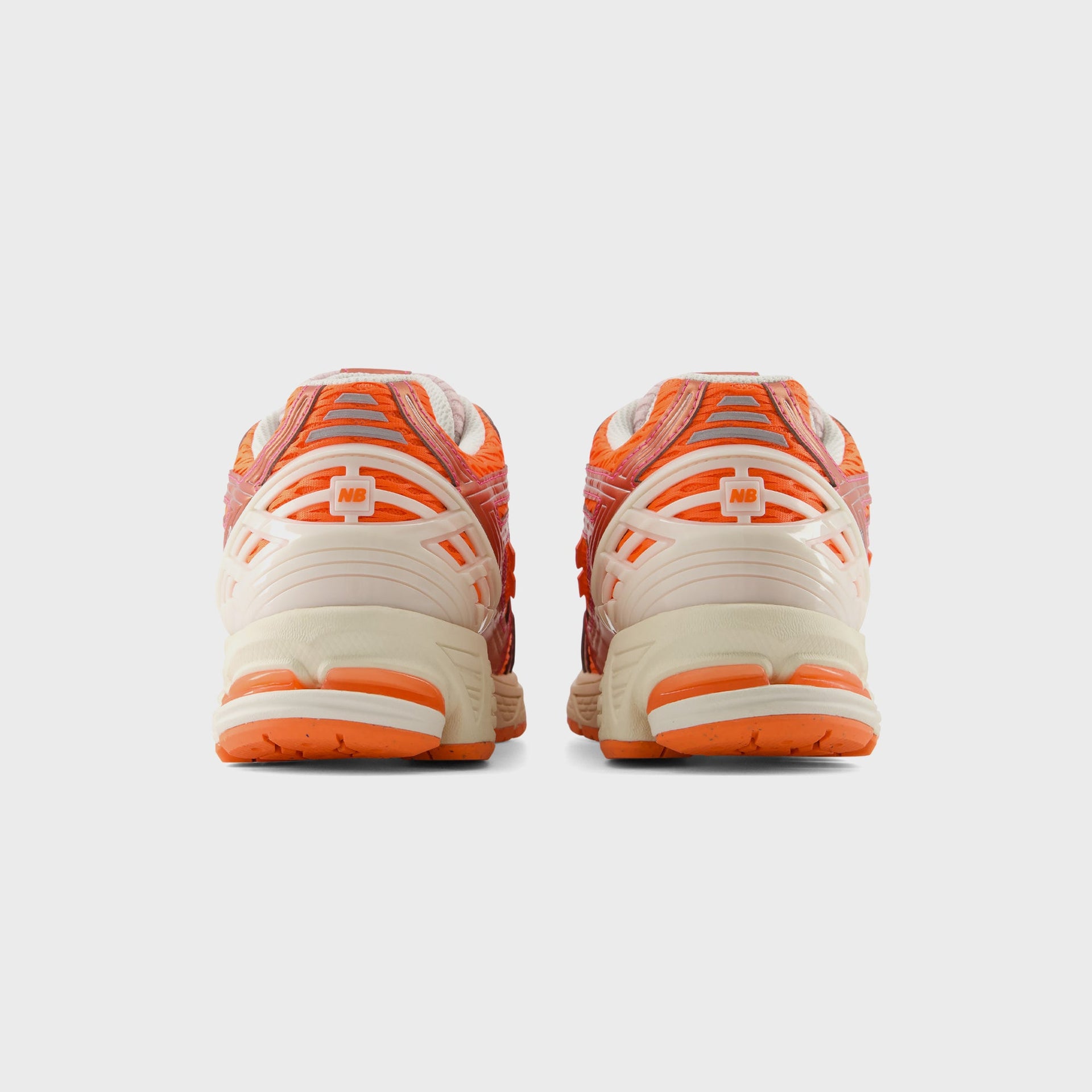 New Balance 1906R - Tangerine Heat / Stone Pink