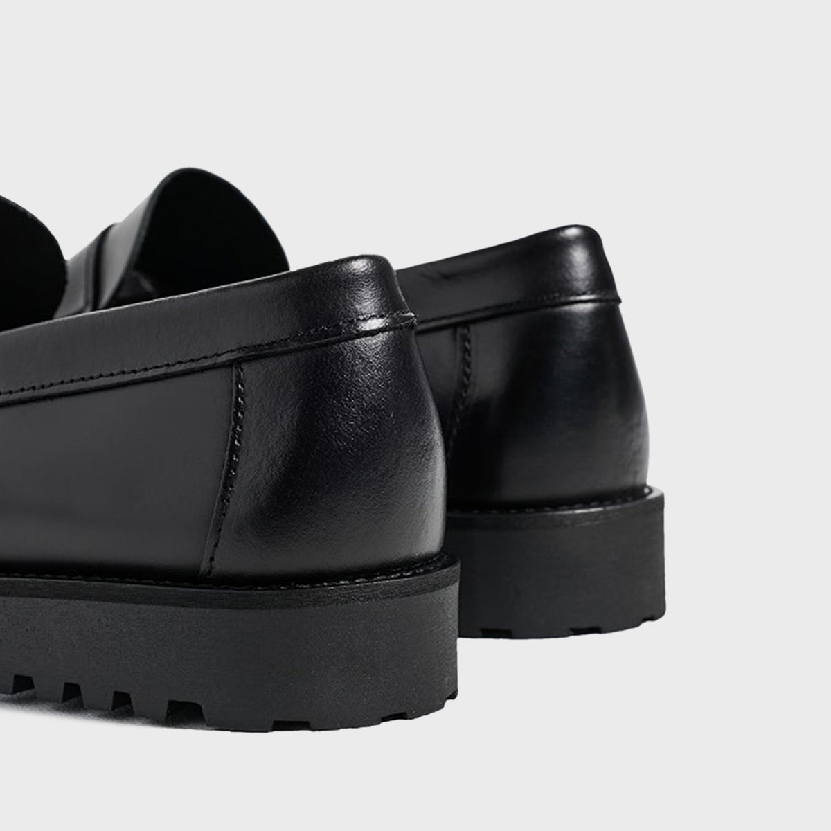 VINNY's Lee Lake Loafer - Black