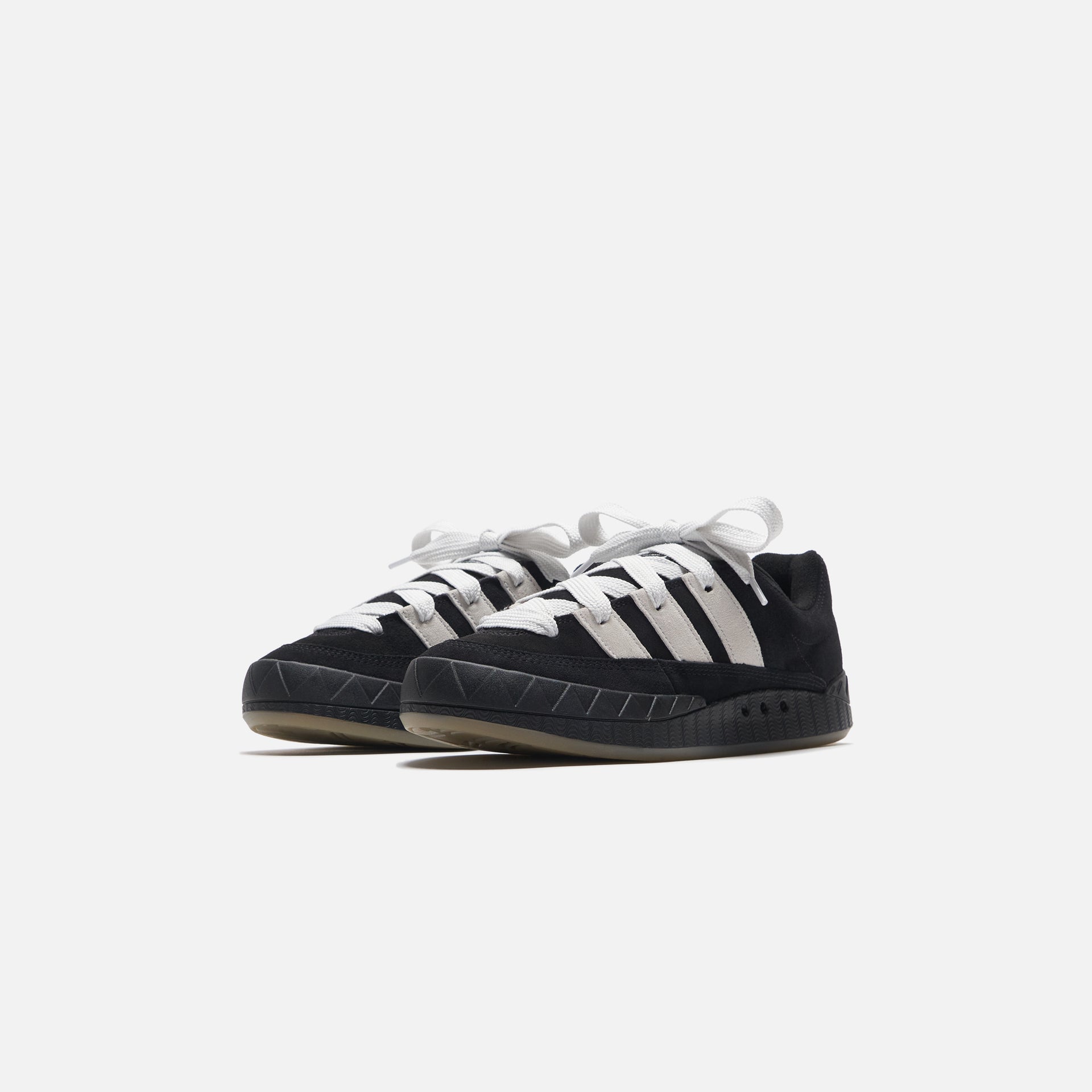 adidas Adimatic - Core Black / Crystal White / Gum