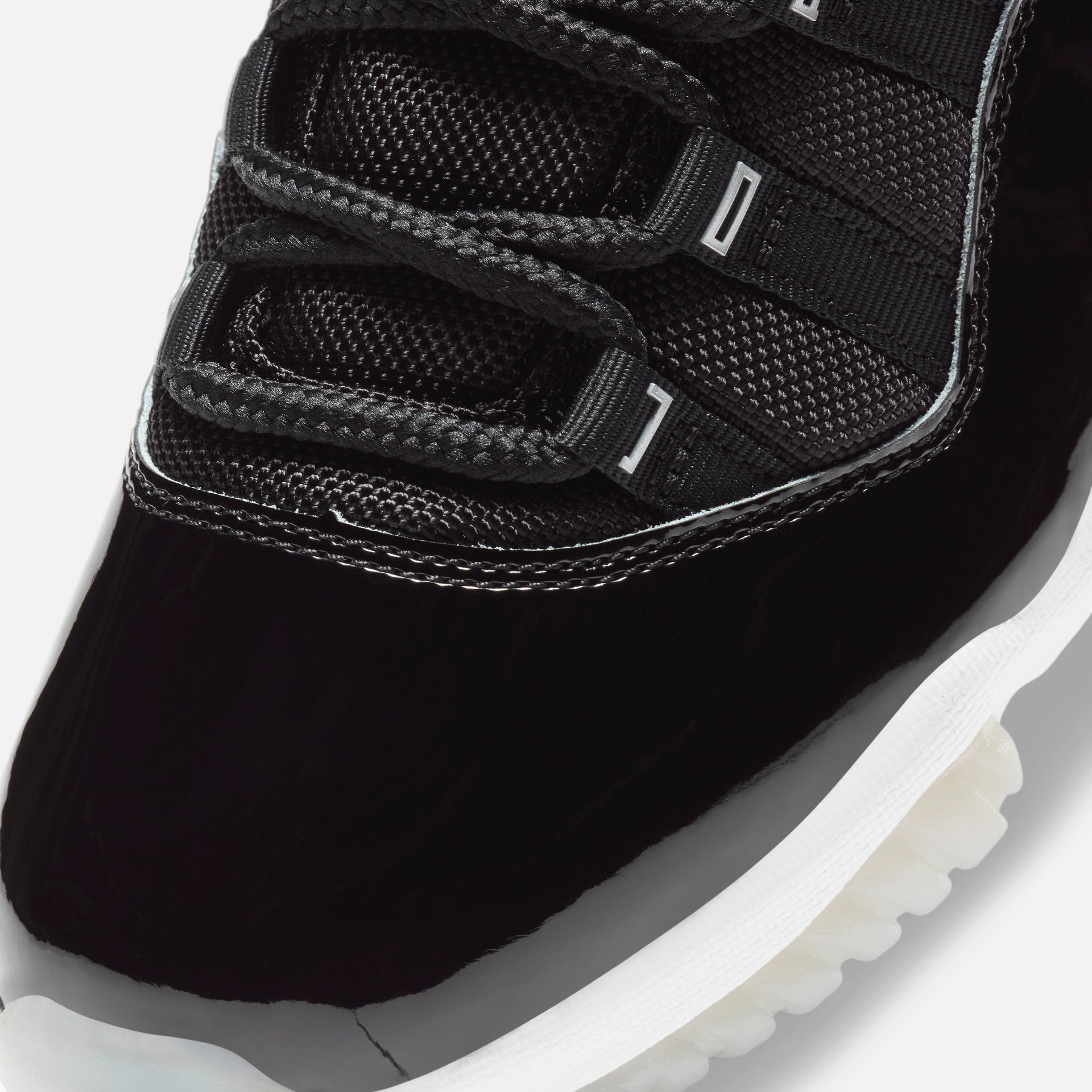 Nike WMNS Air Jordan 11 - Black / Multicolor