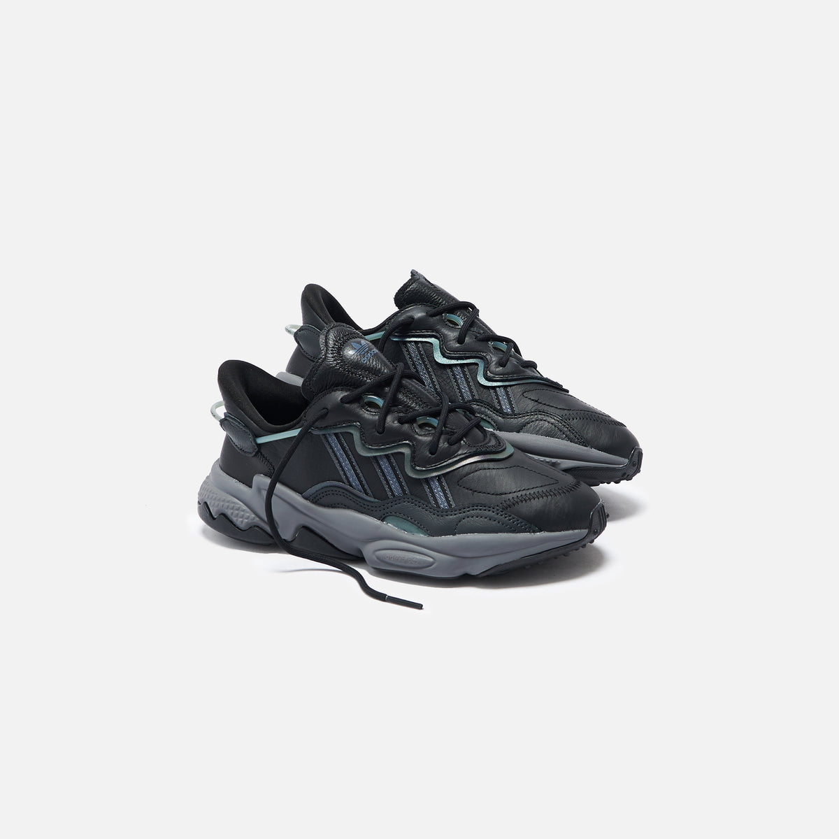 adidas Ozweego - Core Black / Grey Four F17 / Onix