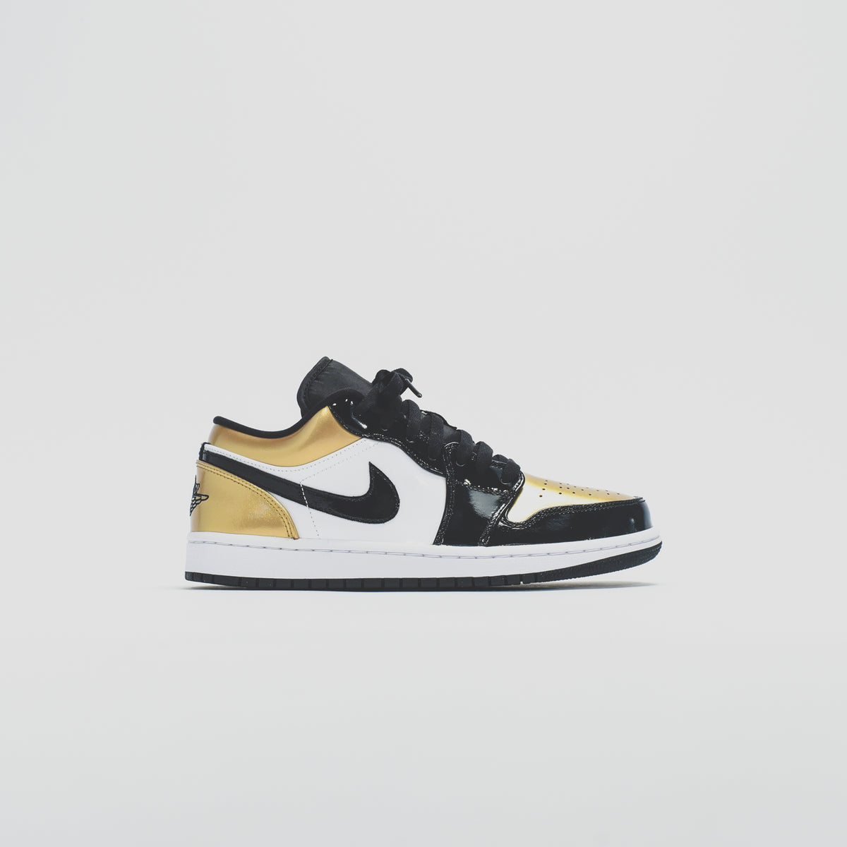 Nike Air Jordan 1 Low - Black / Gold Patent