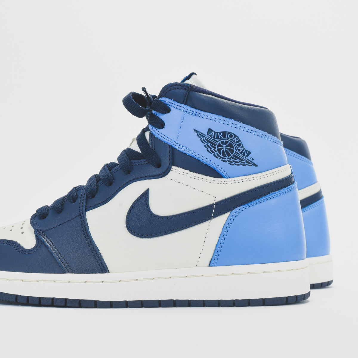 Nike GS Air Jordan 1 Retro High OG - Sail / Obsidian / University Blue